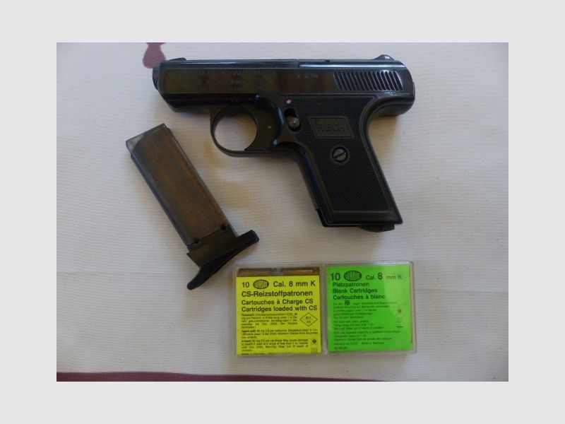 RECK Protector G5 Automatic 8mm k with 20 Wadie cartridges 10 blanks 10 CS Top condition