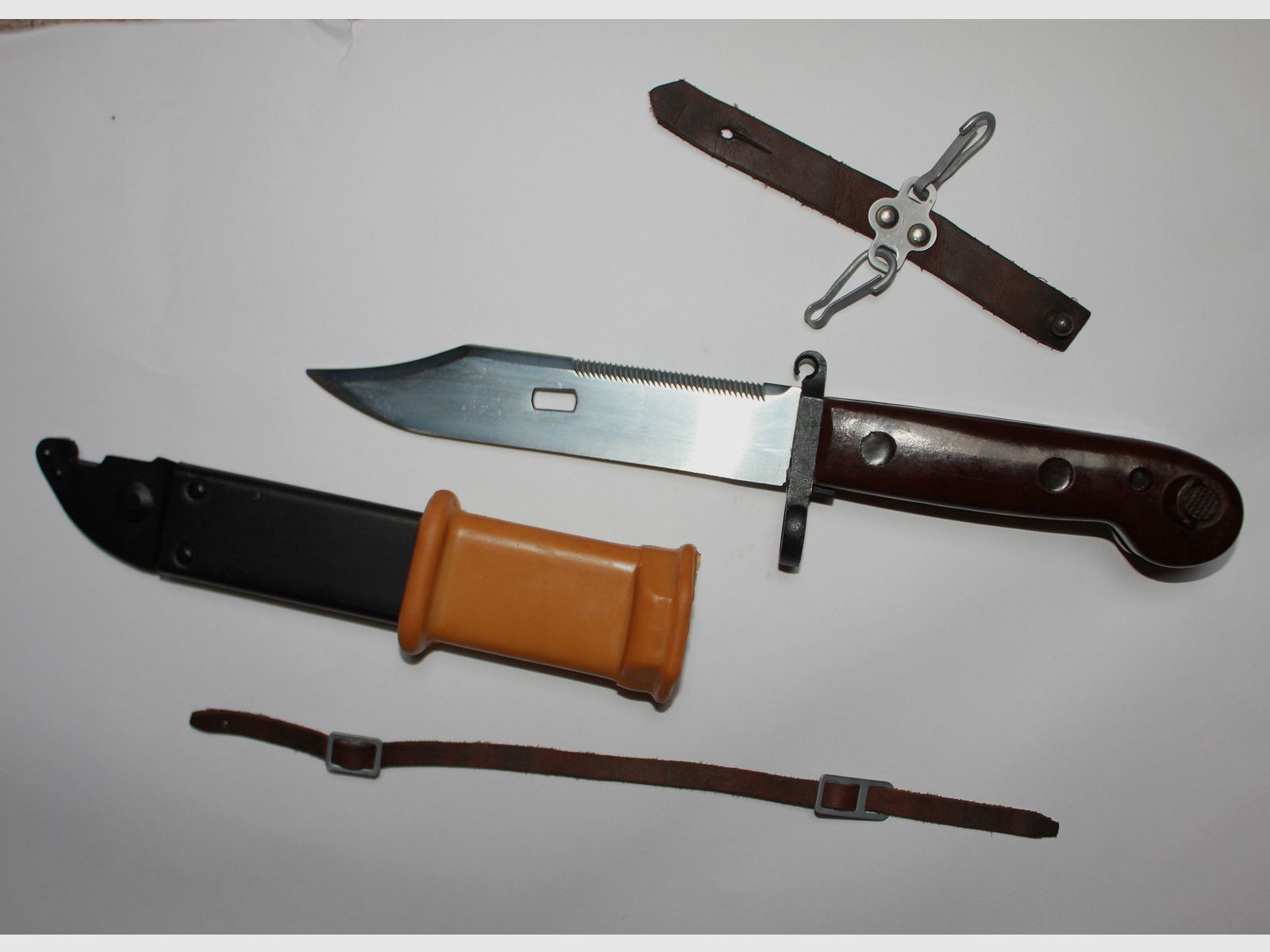 Ungarisches Seitengewehr bzw. 6h3 AK47 Bajonett  in exzellentem Zustand (hungarian 6x3 AK Bayonet) 