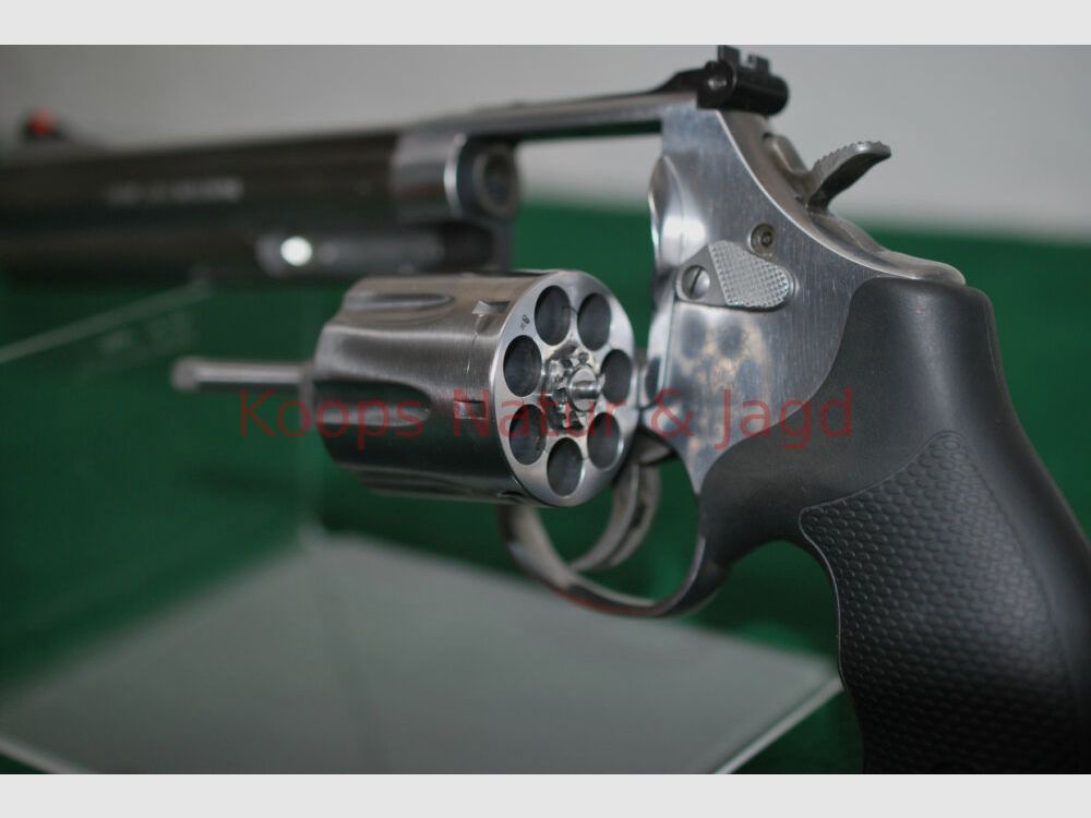 Smith & Wesson	 686-6