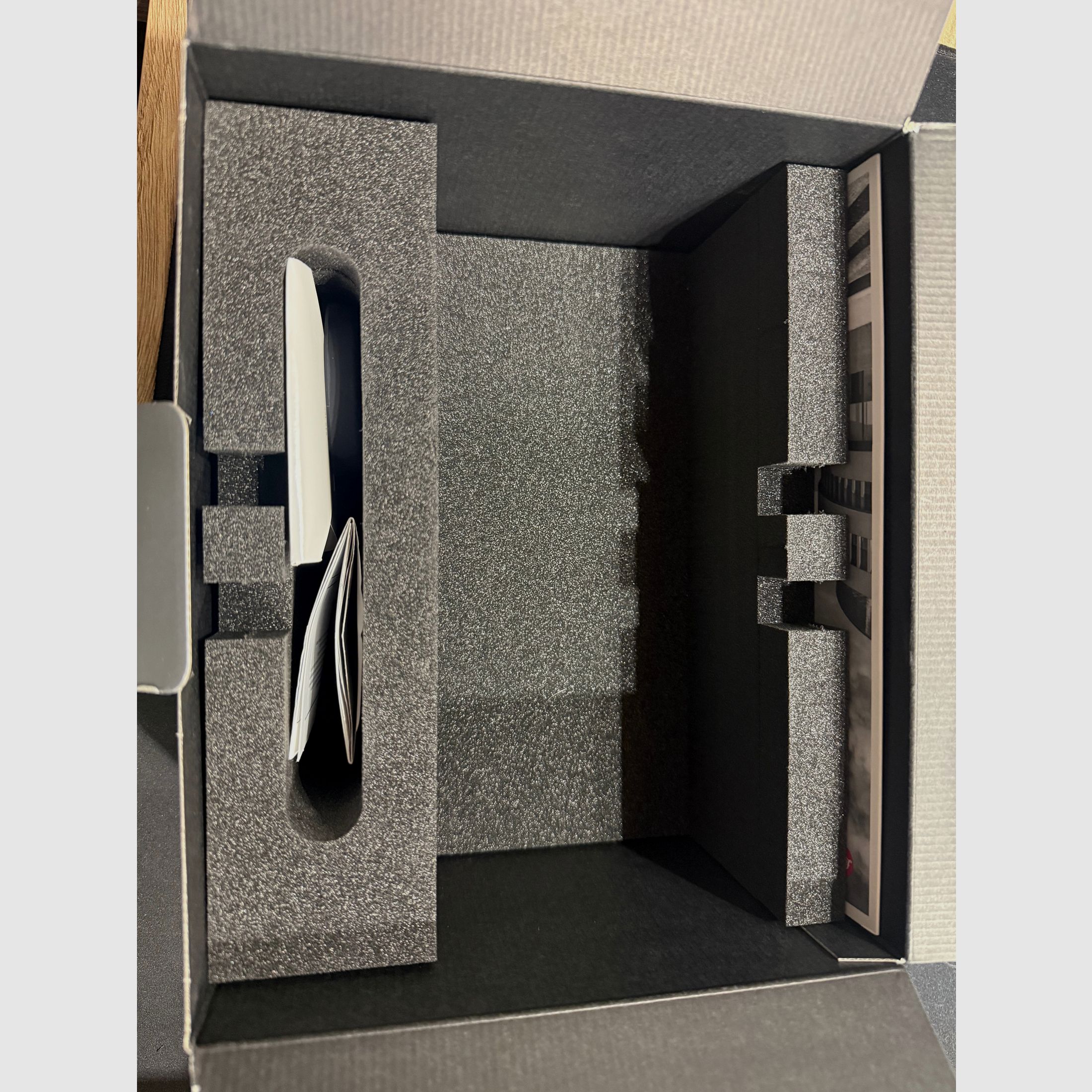 Wärmebildkamera (Leica View) plus Nachsatzgerät (Sytong HT66) im Koffer inkl Akku für das Nachsatzgerät und Ladekabeln