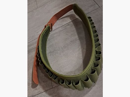 Patronengurt Kaliber 12, Cordura Leinen oliv, Lederverschluss wie neu!