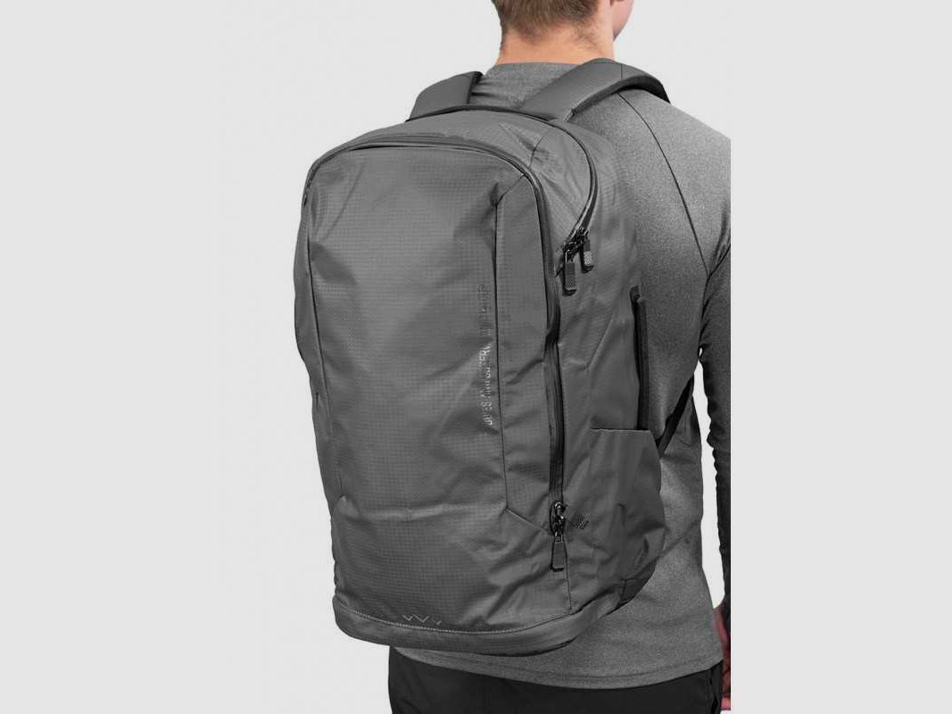 SOG Surrept 36 CS Travel Pack, Charcoal