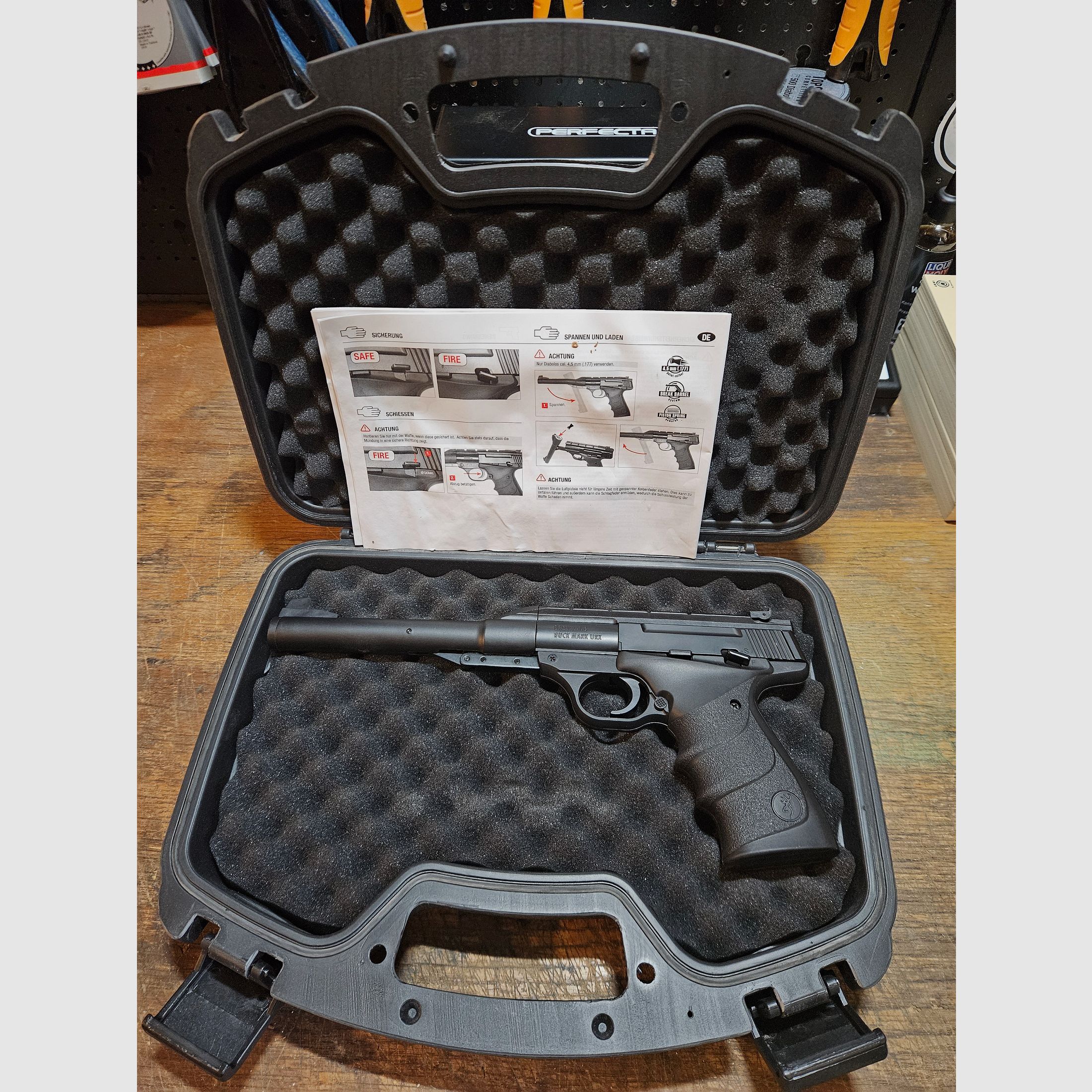 Browning Luftpistole Buck Mark URX Kaliber 4,5 mit umfangreichem Zubehör