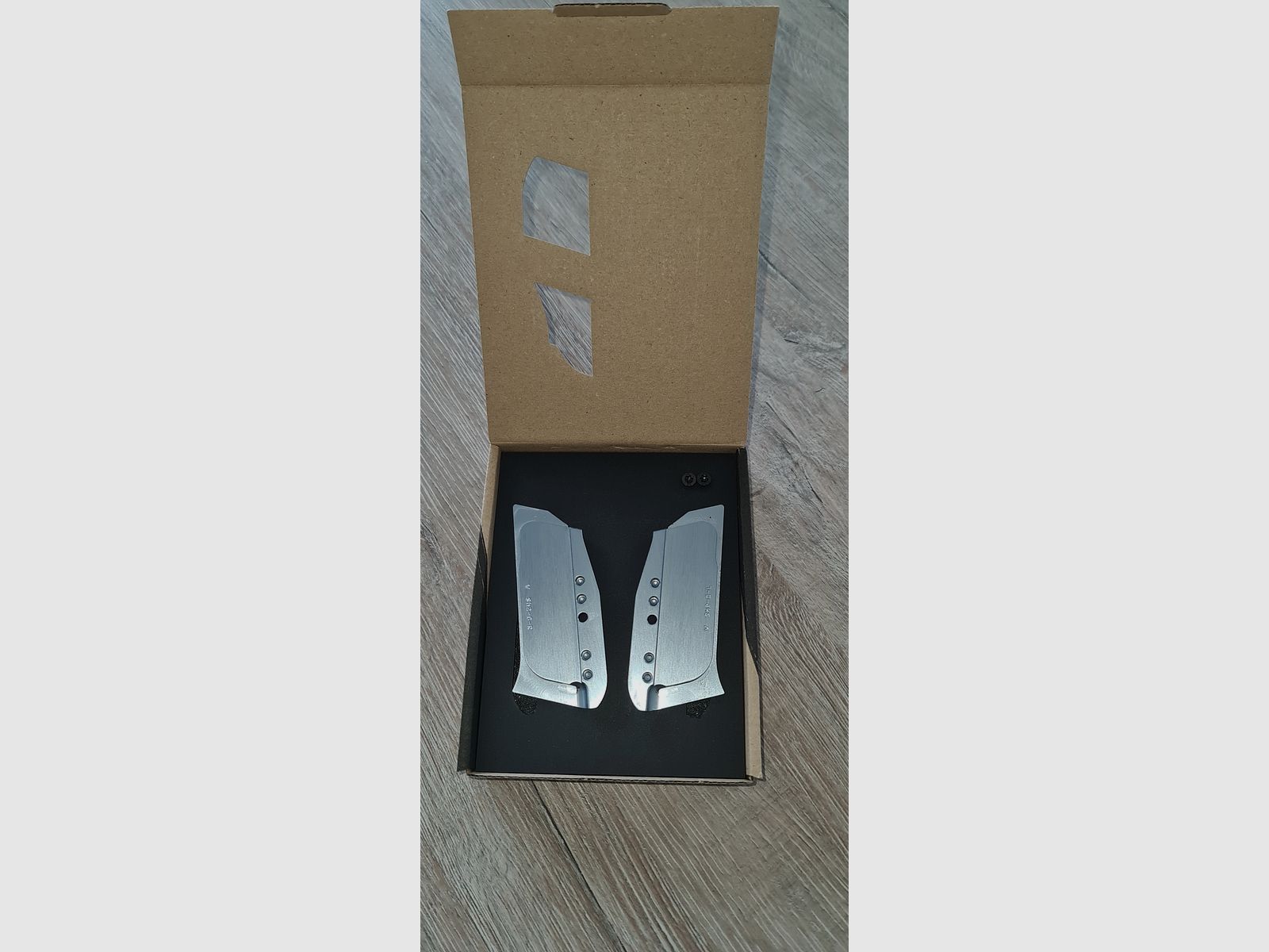 CZ Shadow 2 Compact original Griffschalen