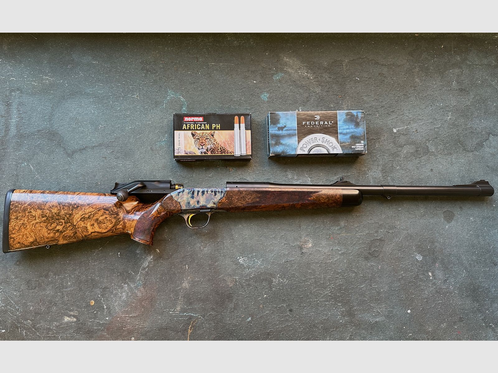 Blaser R8 Selous Custom 375H&H