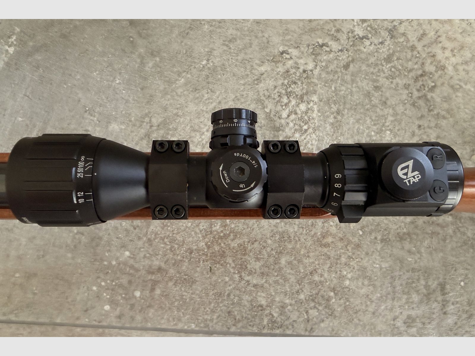 UTG 3-9x32 AO including offset mount