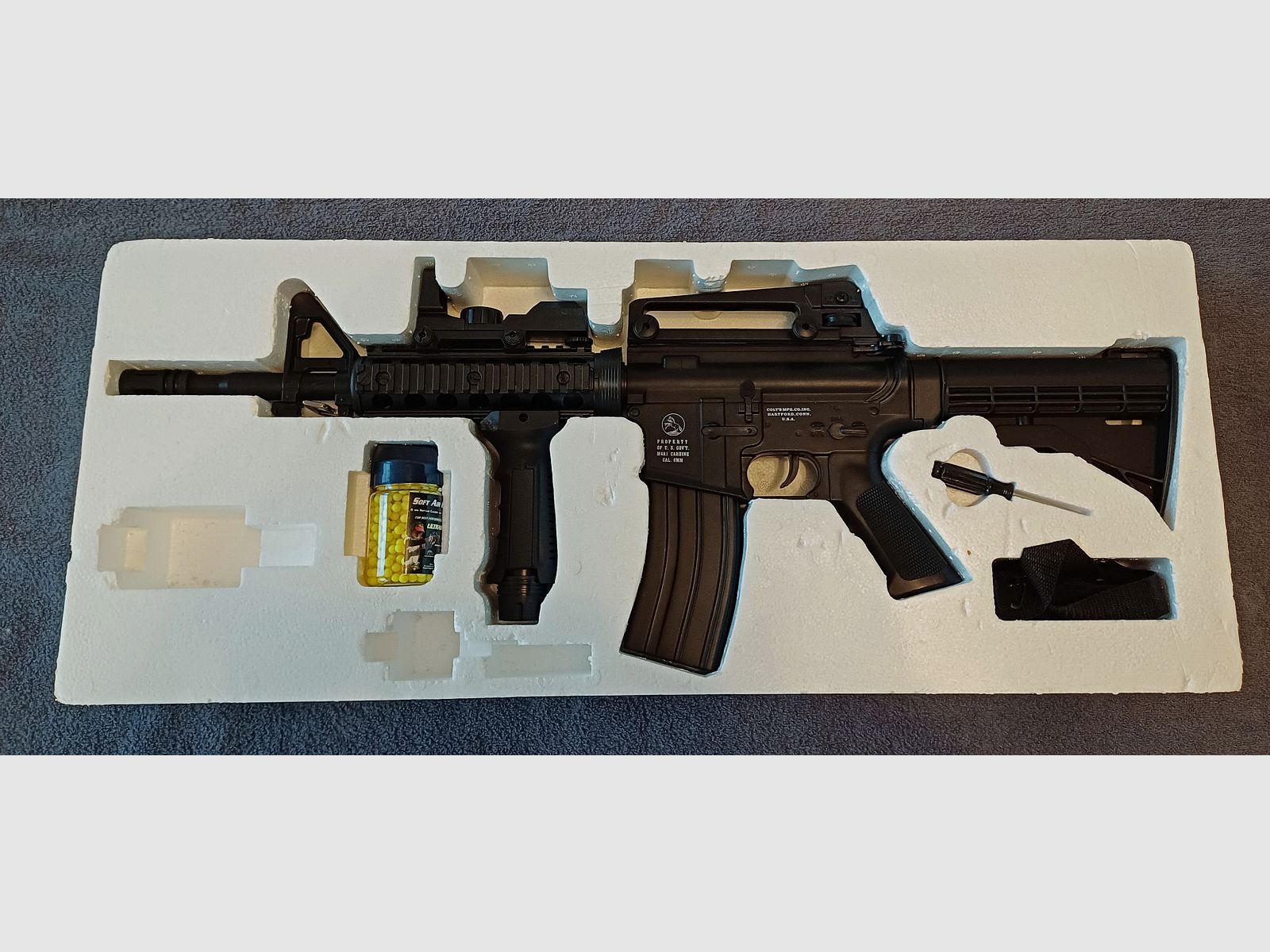 Cybergun Colt M4 R.I.S.