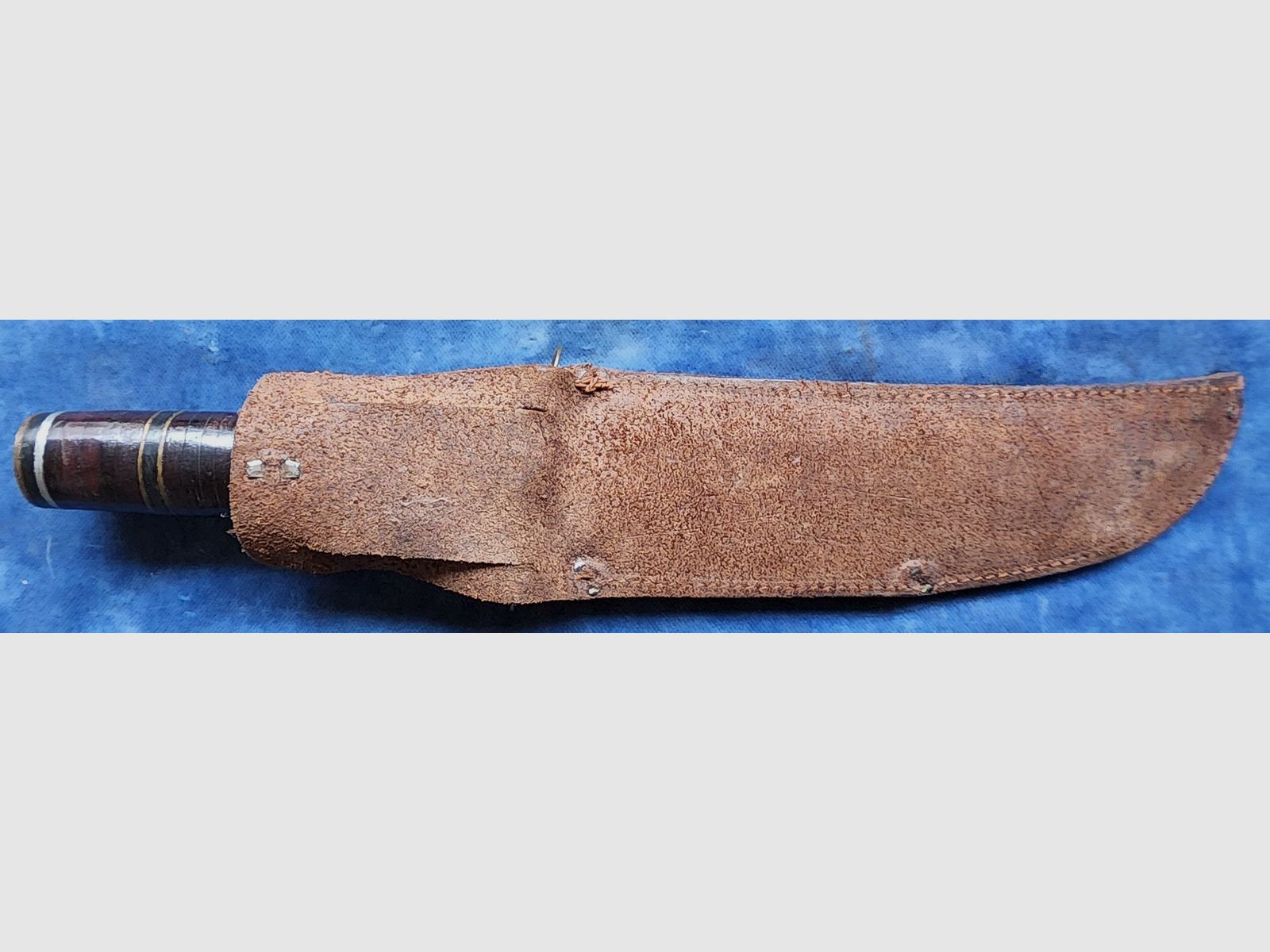 Vintage hunting knife, image 3 of 6