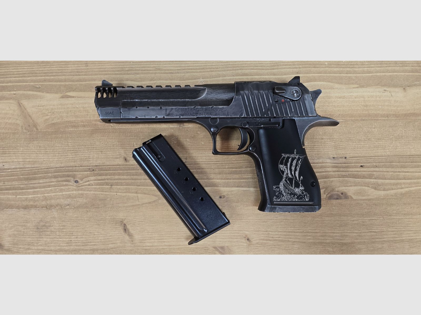 Desert Eagle XIX 6" VIKING 2 Limited Edition .50AE