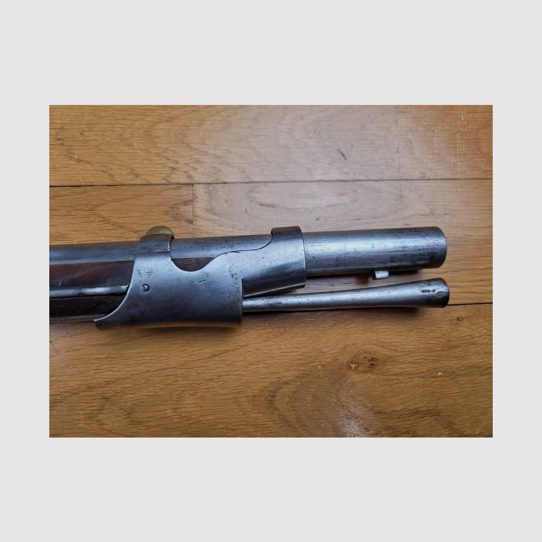 Rare Fusil 1822 à silex – Arme de grenadier – Manufacture Royale de Mutzig – construit en 1825 – jamais transformé à percussion – TBE ++, image 10 sur 39