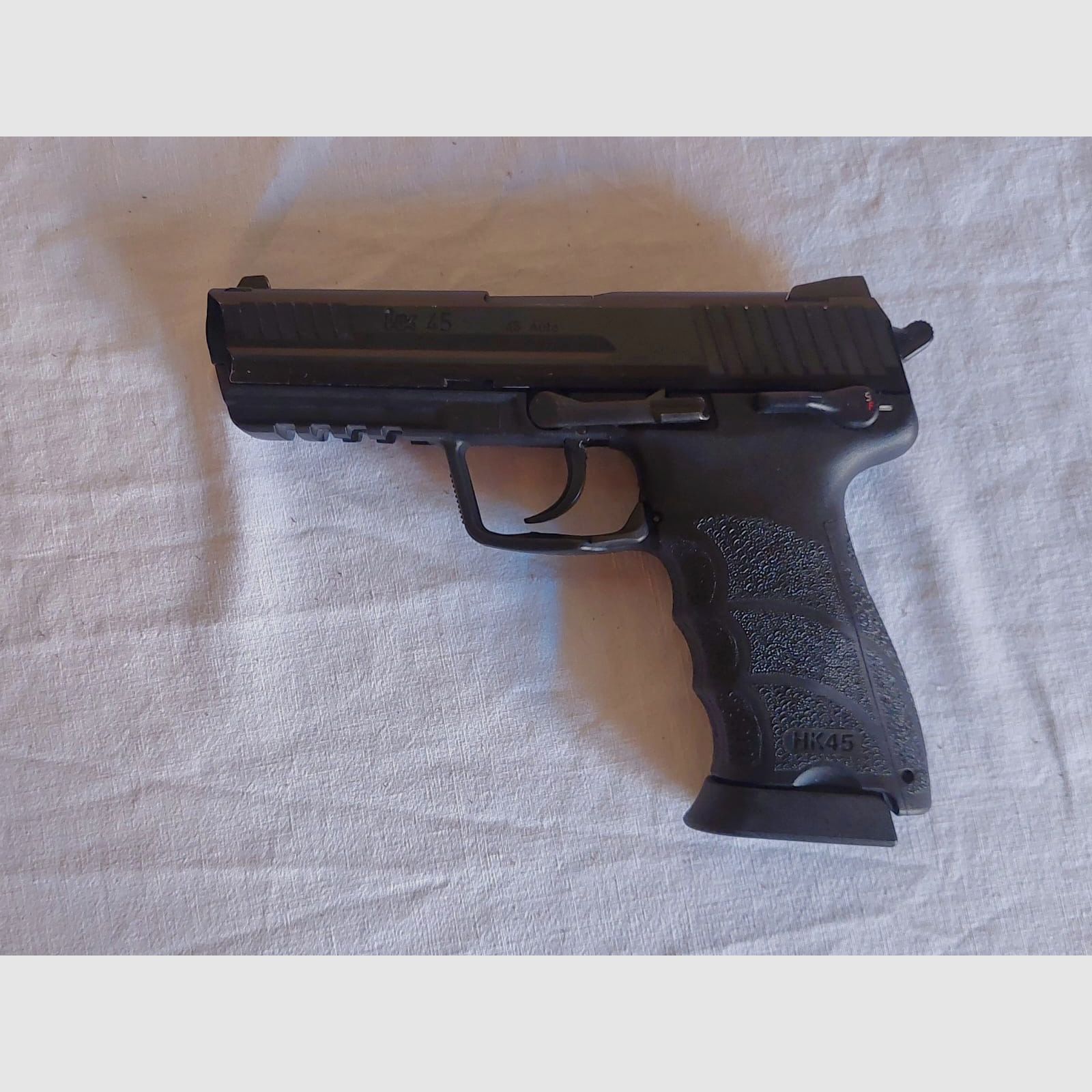 HK 45  6mm GBB + accesorios