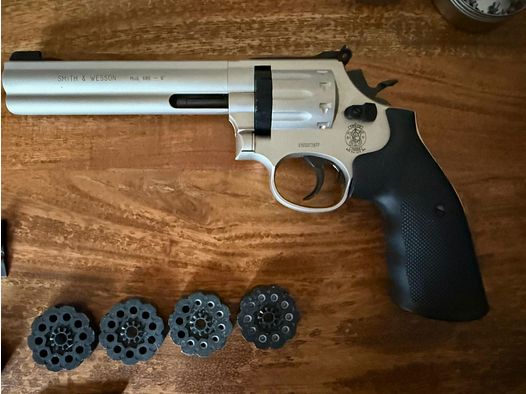 UMAREX Co2 Revolver Smith & Wesson 686 - 6 Zoll Nickel 4,5 mm Diabolo