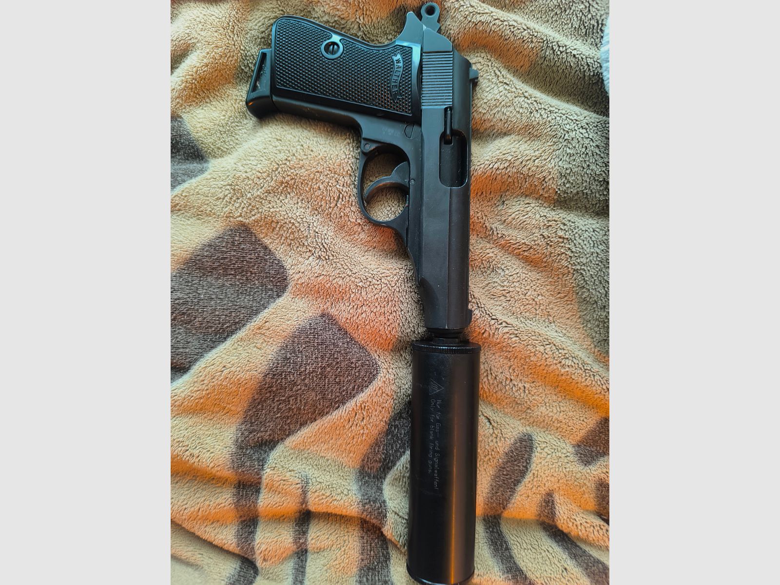 Walther PP 9mm Pak mit Schalldämpfer 