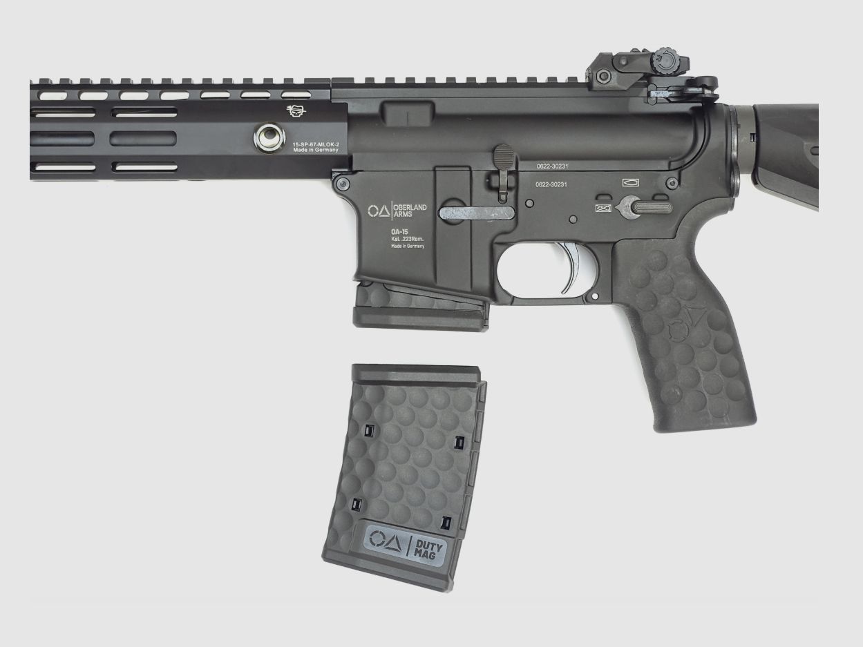 Oberland Arms OA-15 M5, loop 16,75", BL M-LOK handguard 13" slank, OA M4-schaft, BUIS, MFD