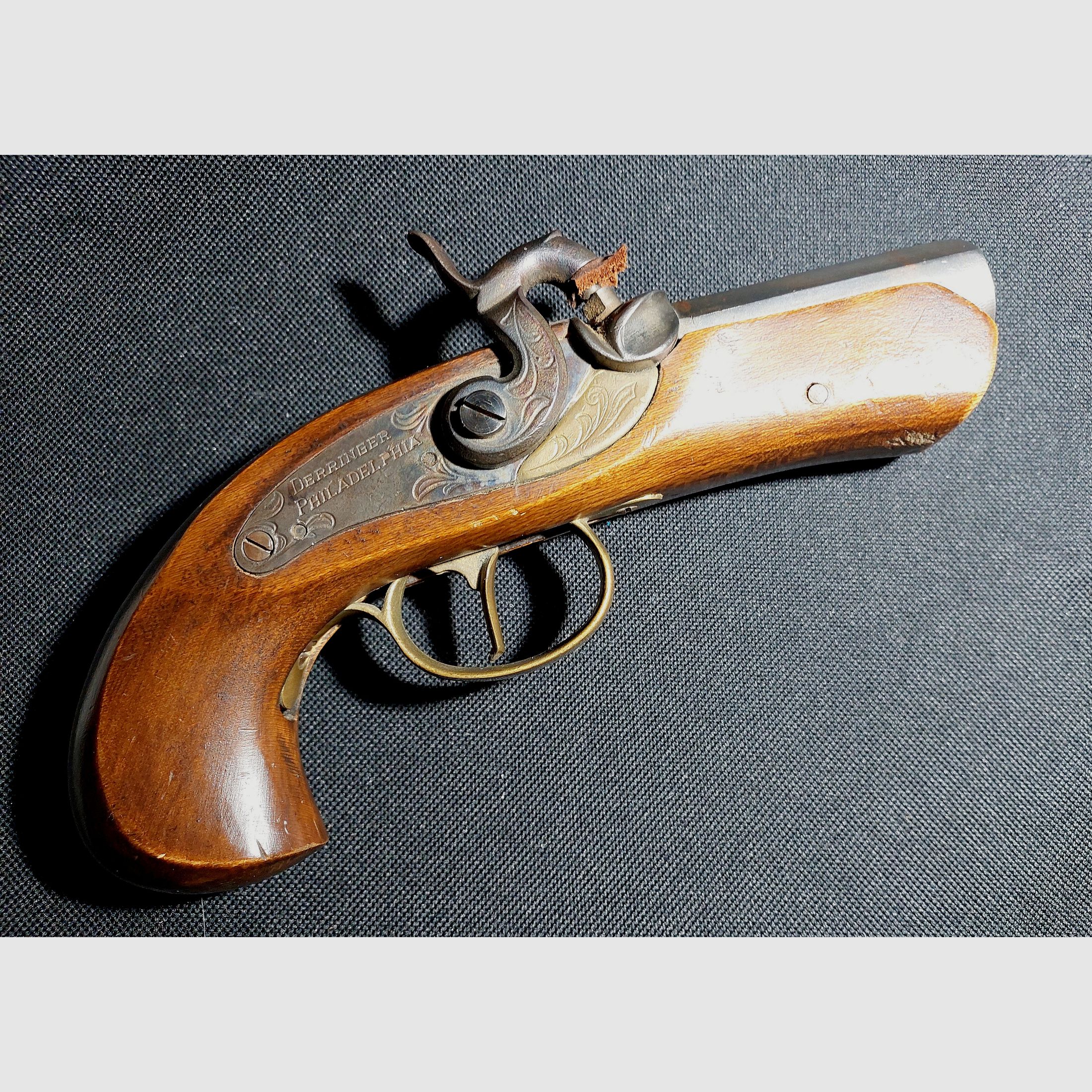 Pistolet kapiszonowy Dikar „Philadelphia Derringer”, Hiszpania XX w., kal. .45 BP