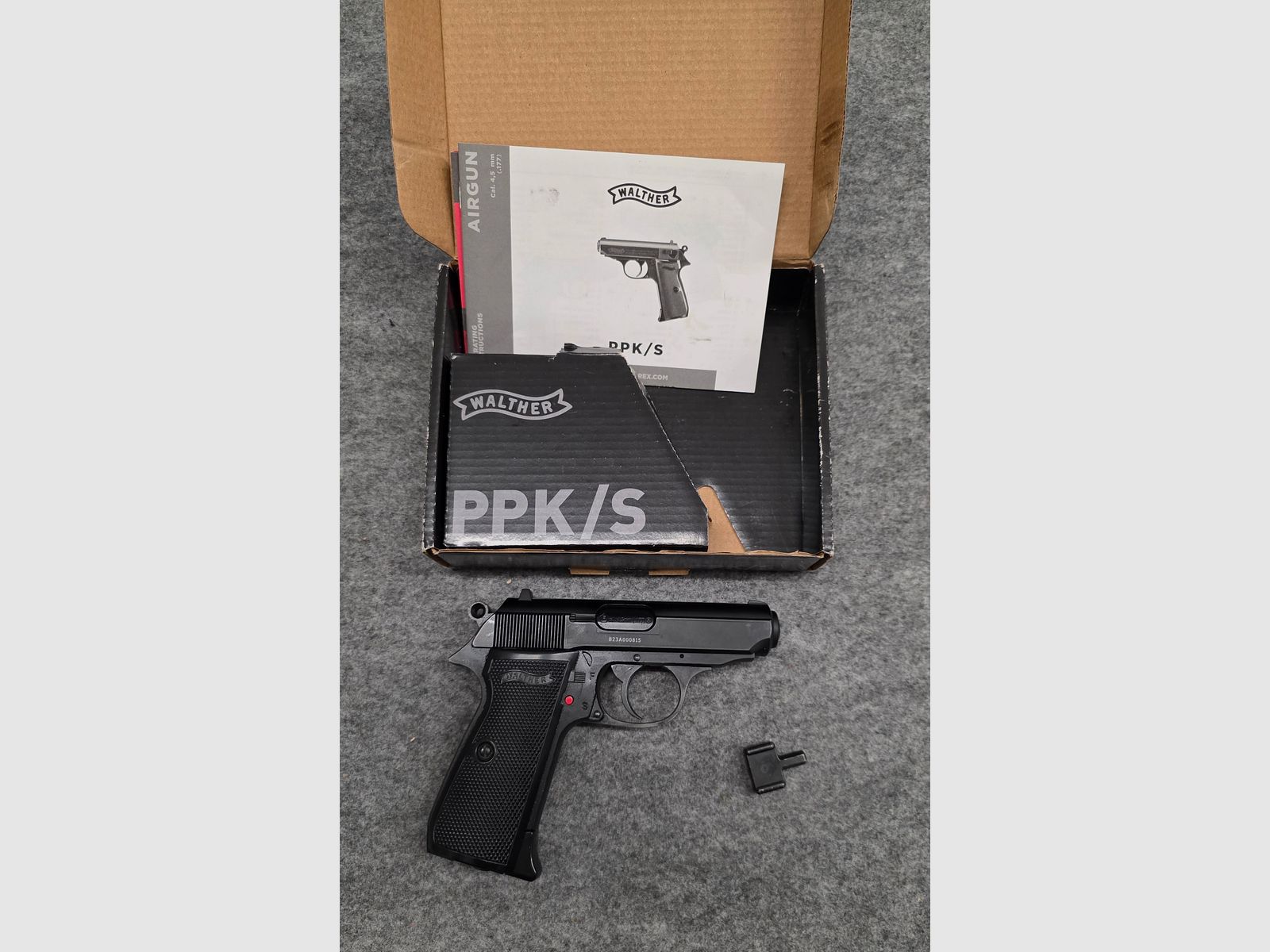   Walther PPK/S CO2-Pistole  Cal. 4,5 mm Stahl BB