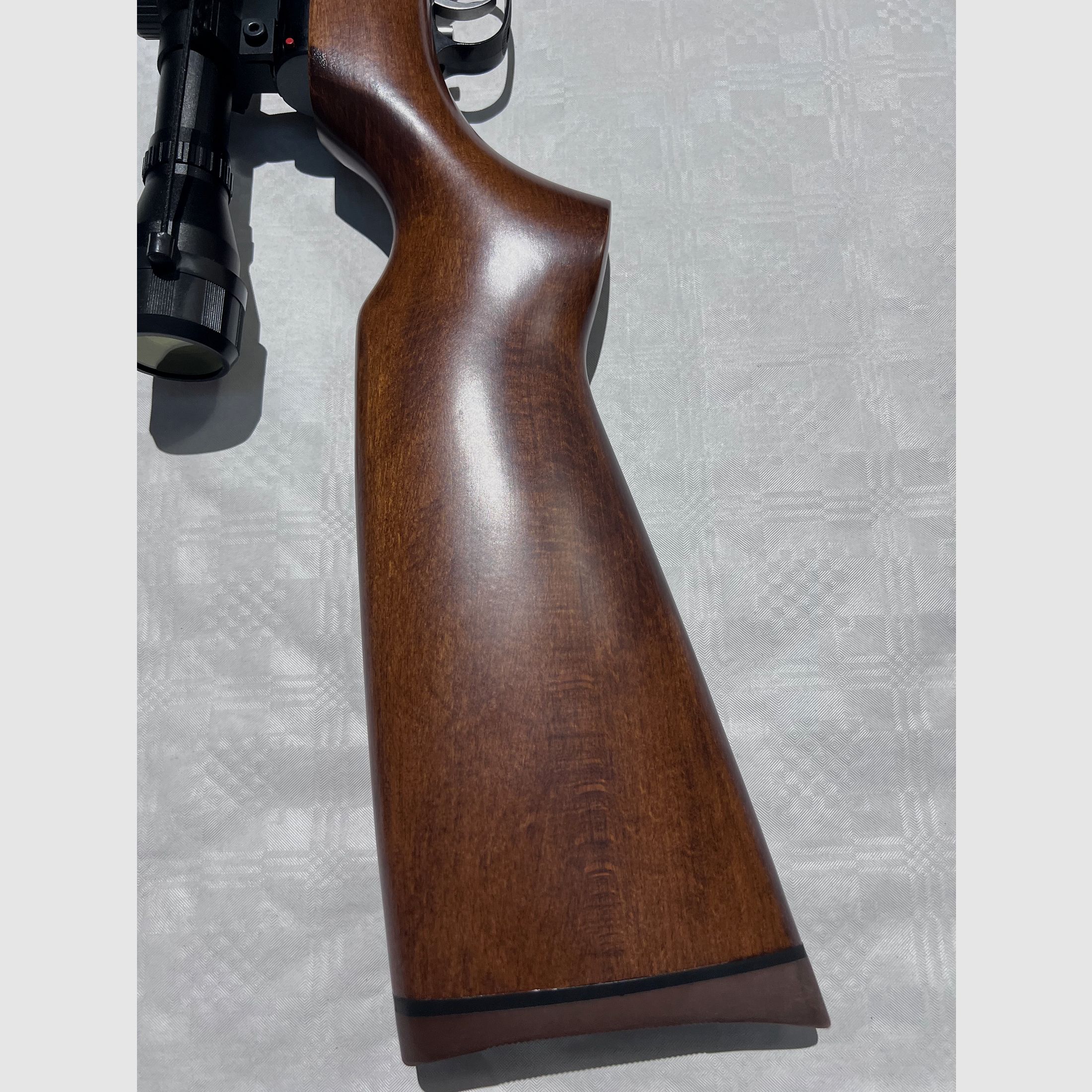 Karabinek pneumatyczny Weihrauch HW35