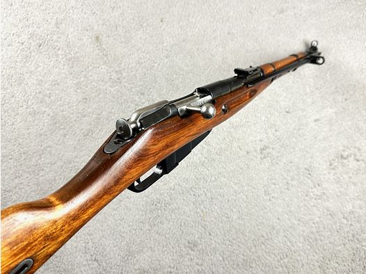 Sammlerstück! | Mosin-Nagant M1944 von 1946 | Karabiner-Variante mit fixem Bajonett | NUMMERNGLEICH!