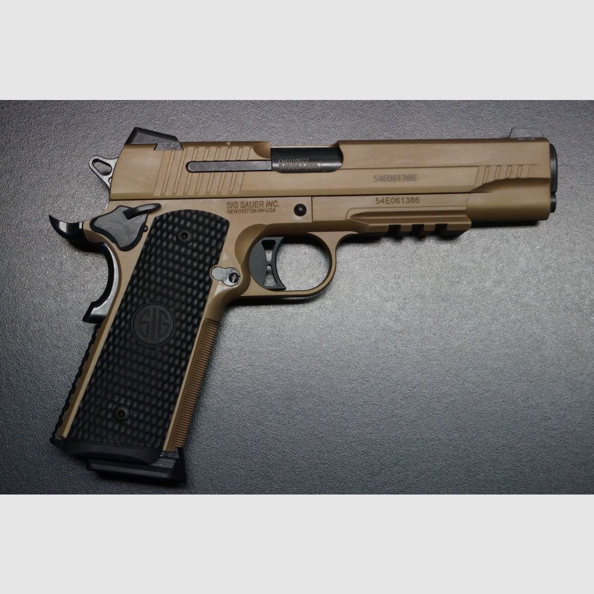 SIG Sauer 1911 Emperor Scorpion, Bild 1 von 5