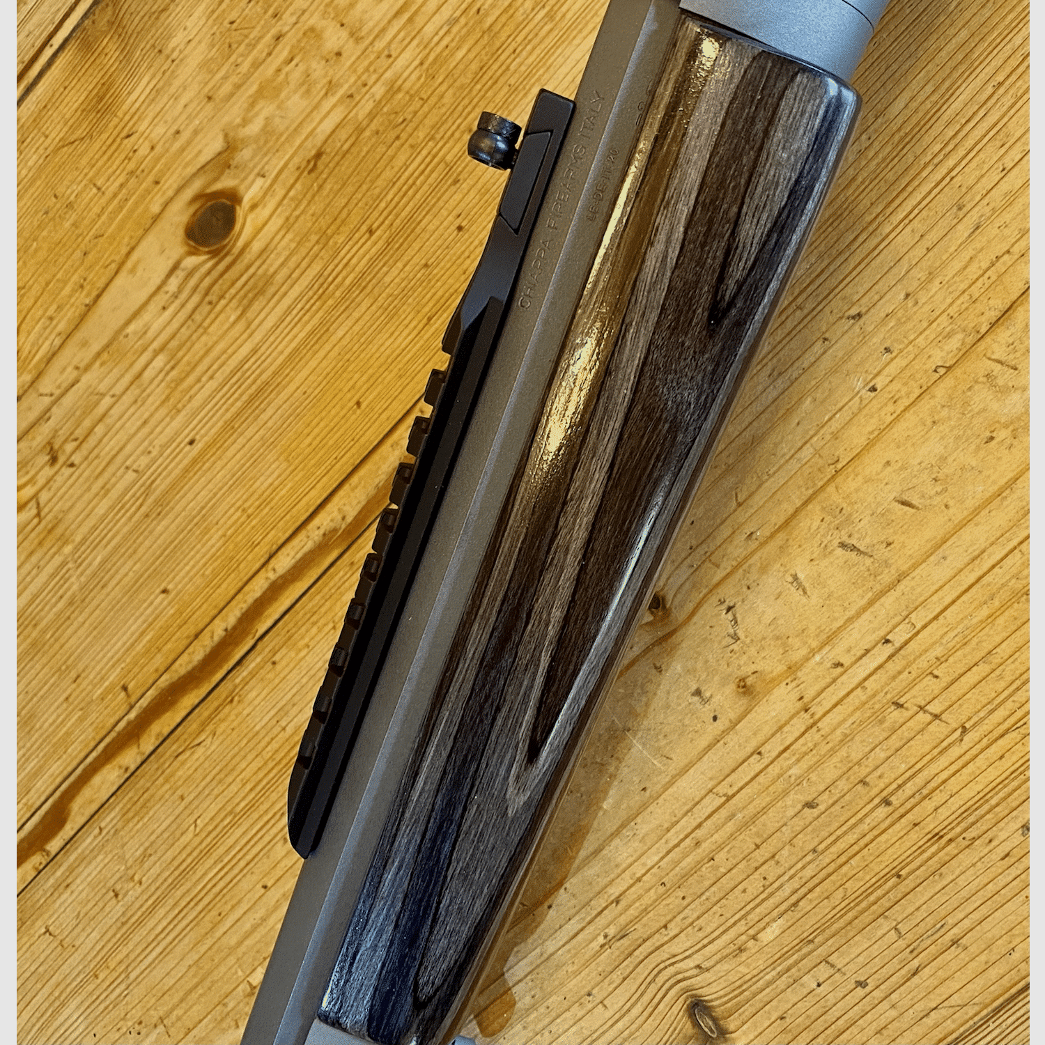 CHIAPPA 1892 WILDLANDS TD – DONKERGRIJS