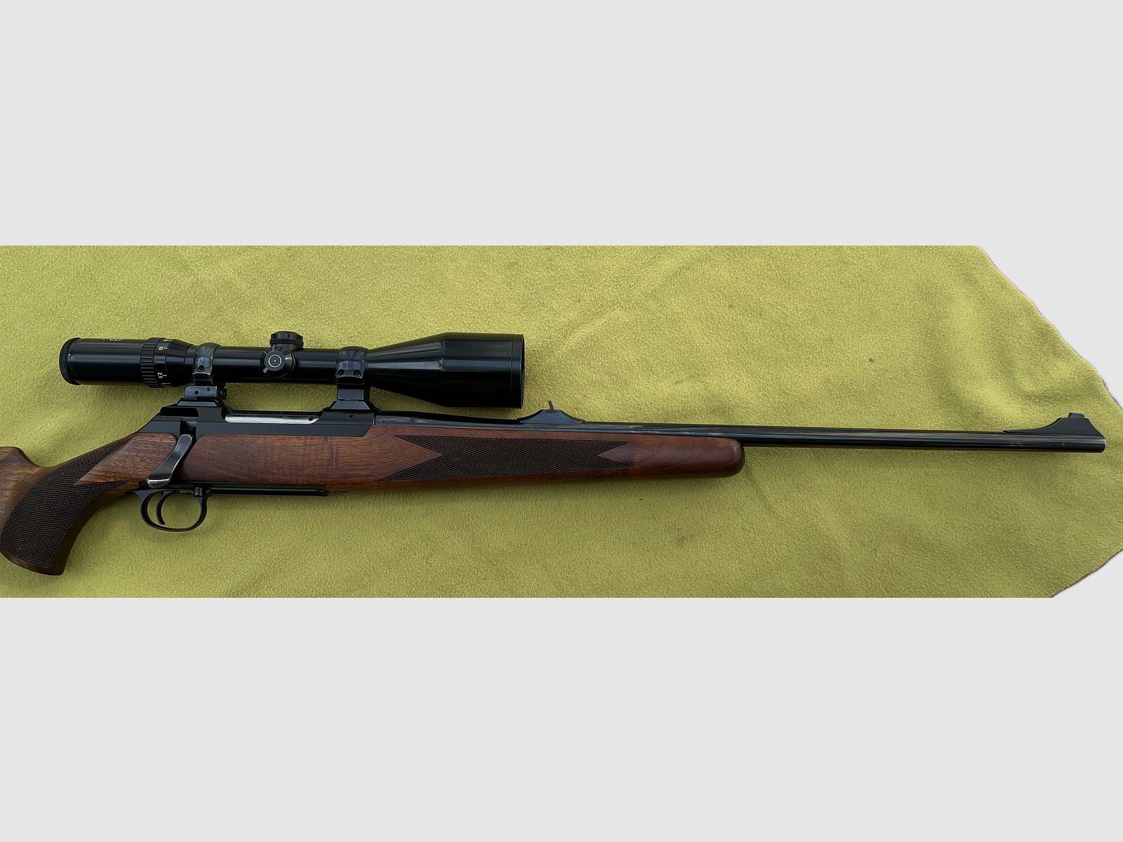 Rifle Sauer Modell 200 caliber .243Win. with scope Schmidt & Bender with very good shooting performance