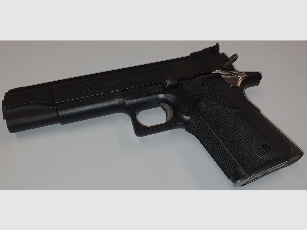 L.A.R. Manufacturing Inc. Semi-Automatic Pistol LAR GRIZZLY WIN MAG MARK I in caliber .45WinMag.