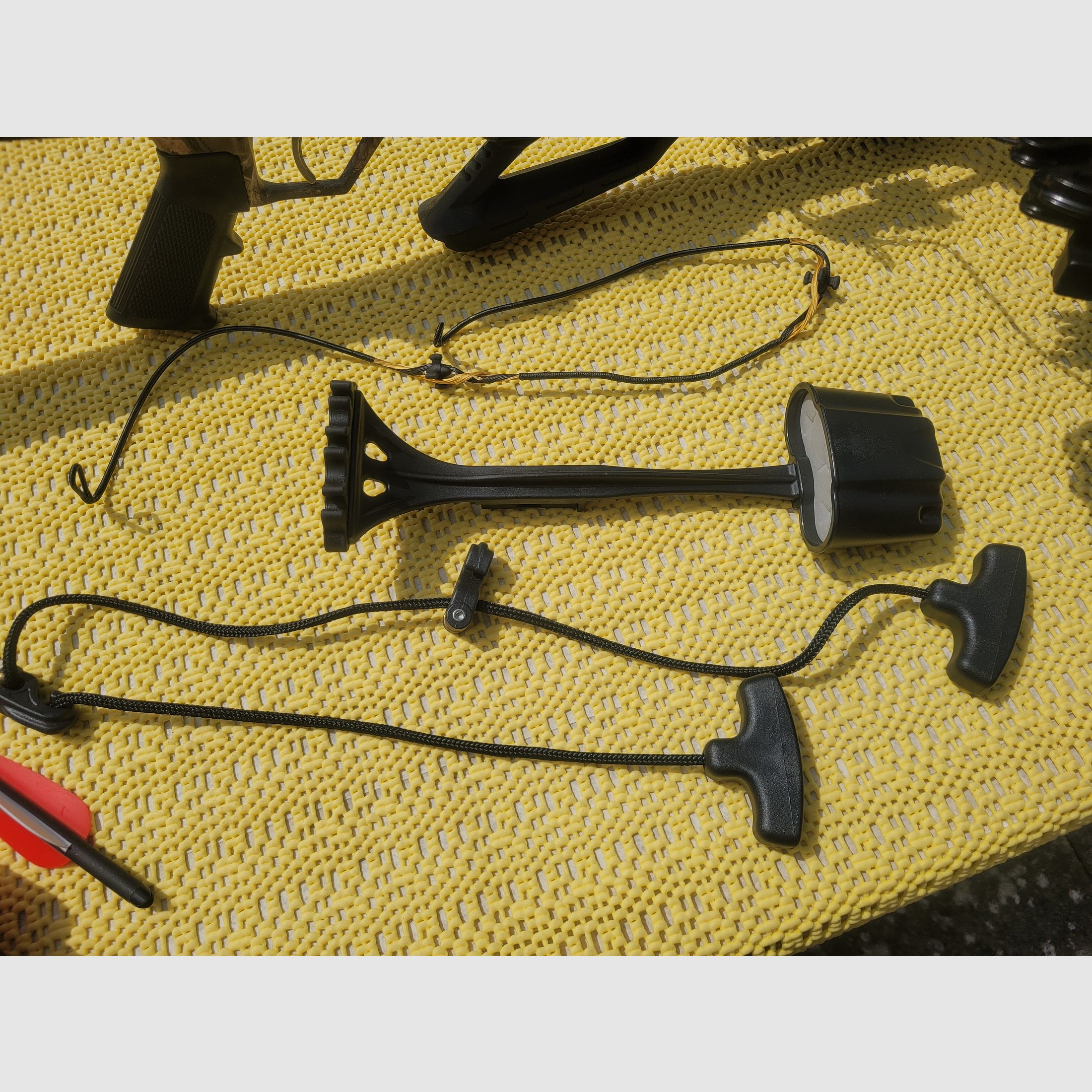 Compoundarmbrust Set Blade + 175 lbs / 340 fps mit 11 Bolzen und Tasche 