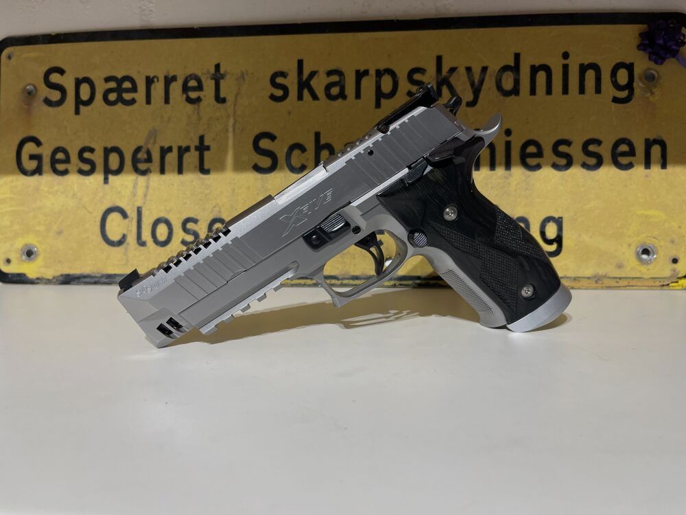 SIG Sauer P226 X-Five Skeleton (Mastershop)