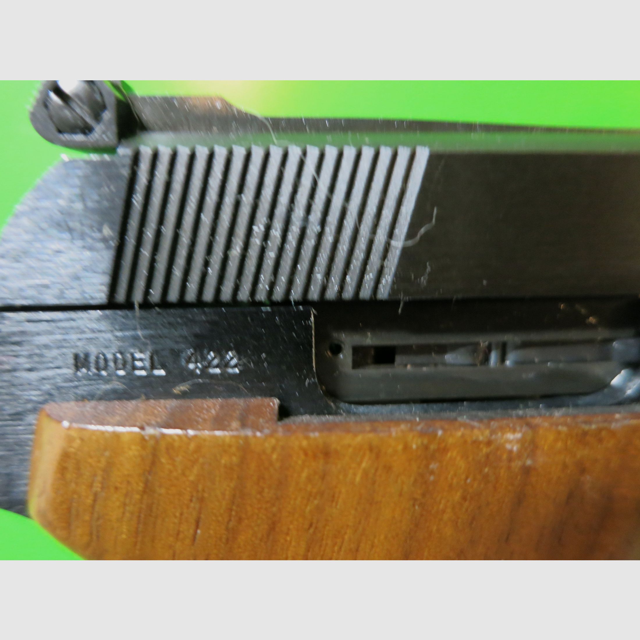 Sport pistol Smith & Wesson model 422 .22lr, low-mounted barrel #70-