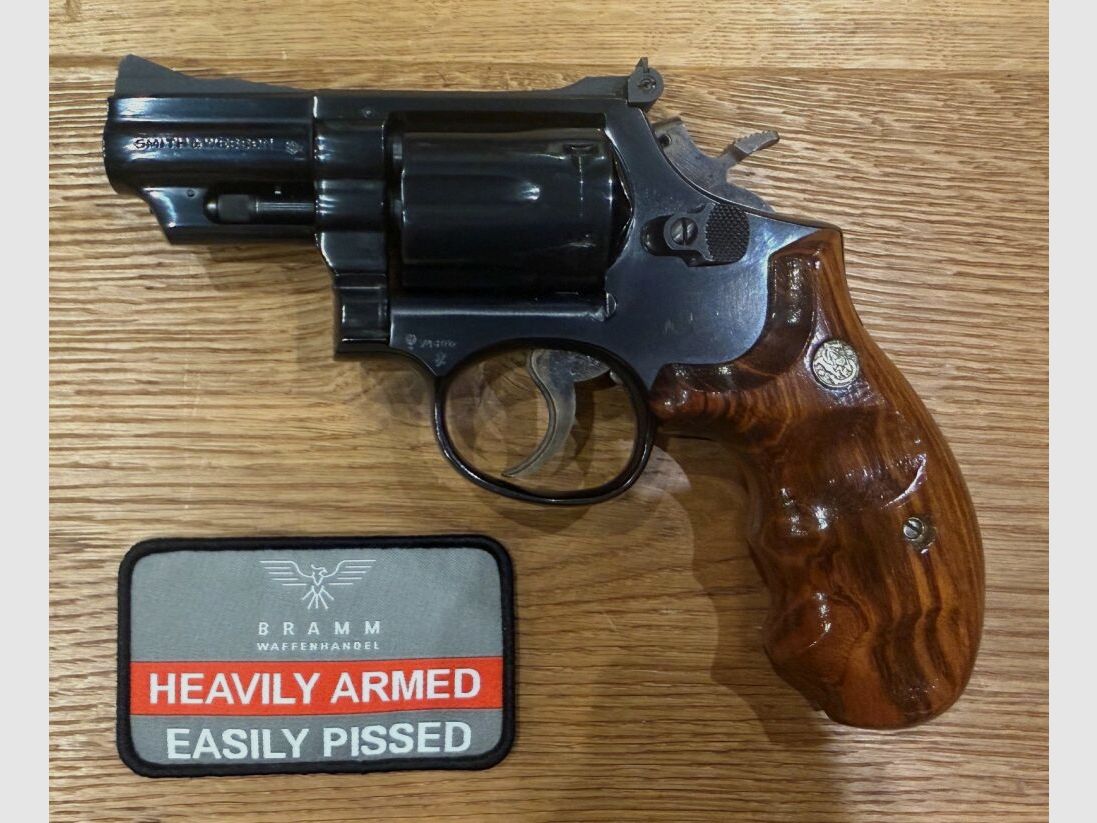 Smith & Wesson Model 19-3 – .357 Magnum – 2,5 pouces – avec boîte d'origine et documents, image 1 sur 5