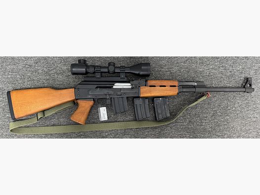 Zastava M77SA .223 mit Zielfernrohr