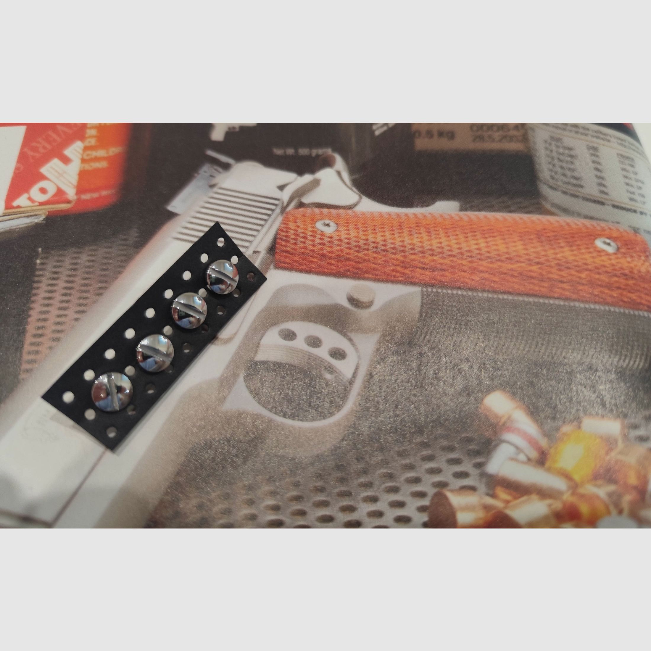 ❗ Colt 1911 Griffschrauben, Edelstahl sind glänzend (poliert).