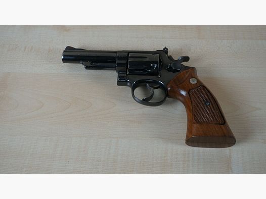 Smith & Wesson 19 -2