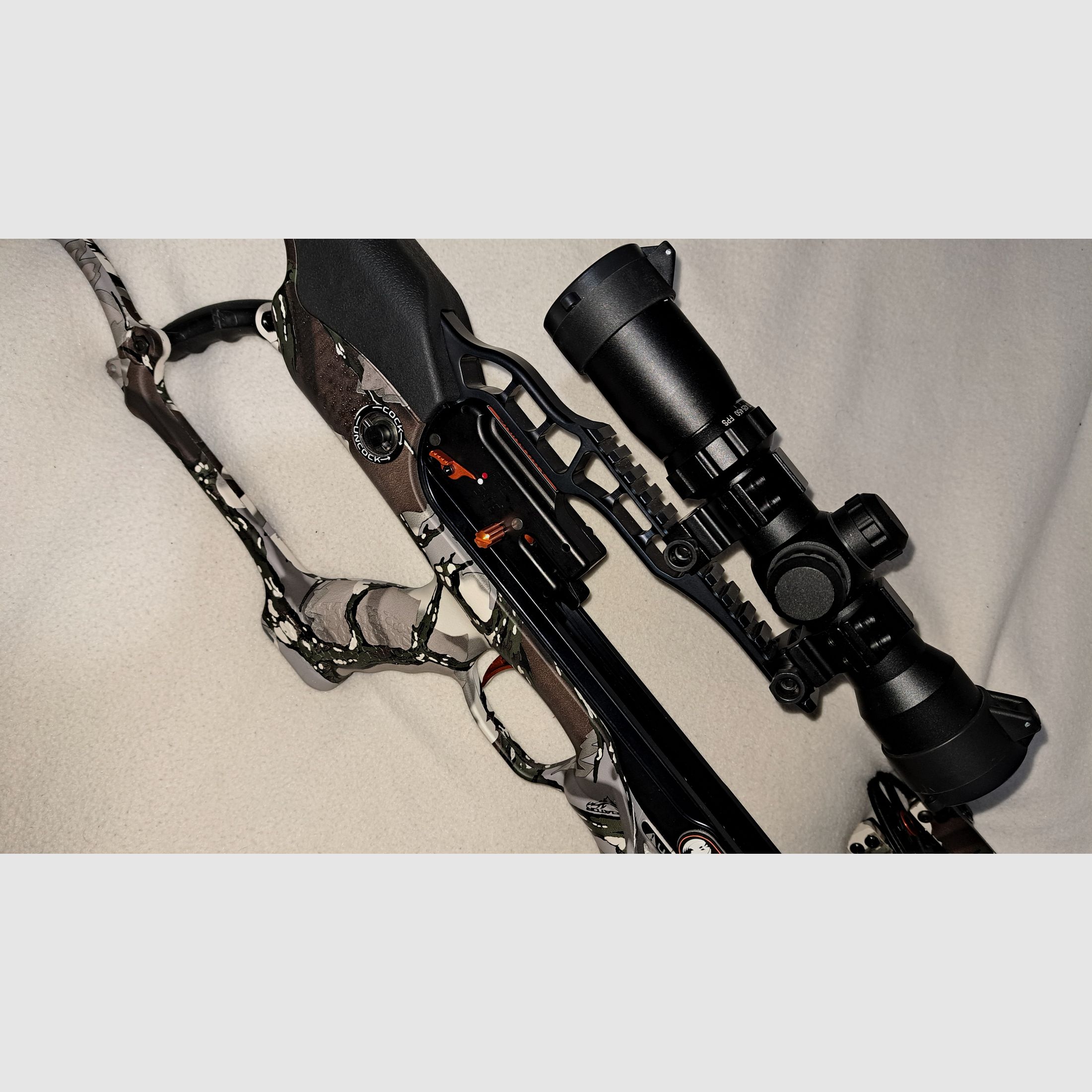 Fast Neue Ravin R10  Predator  Camo  Armbrust mit Zubehör 