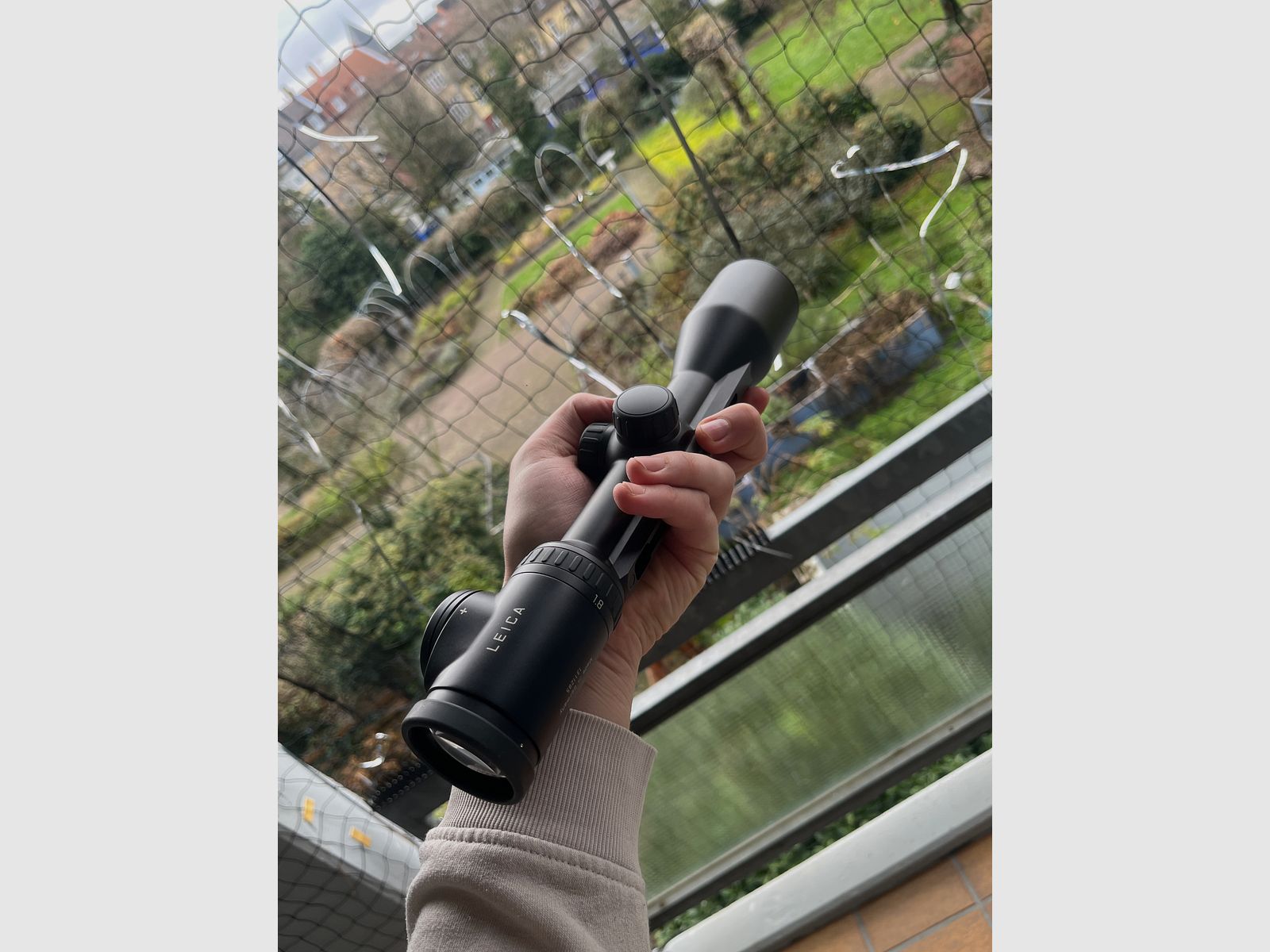 Leica Magnus 1,8-12x50 telescopio L-4A COMO NUEVO riel LMZ