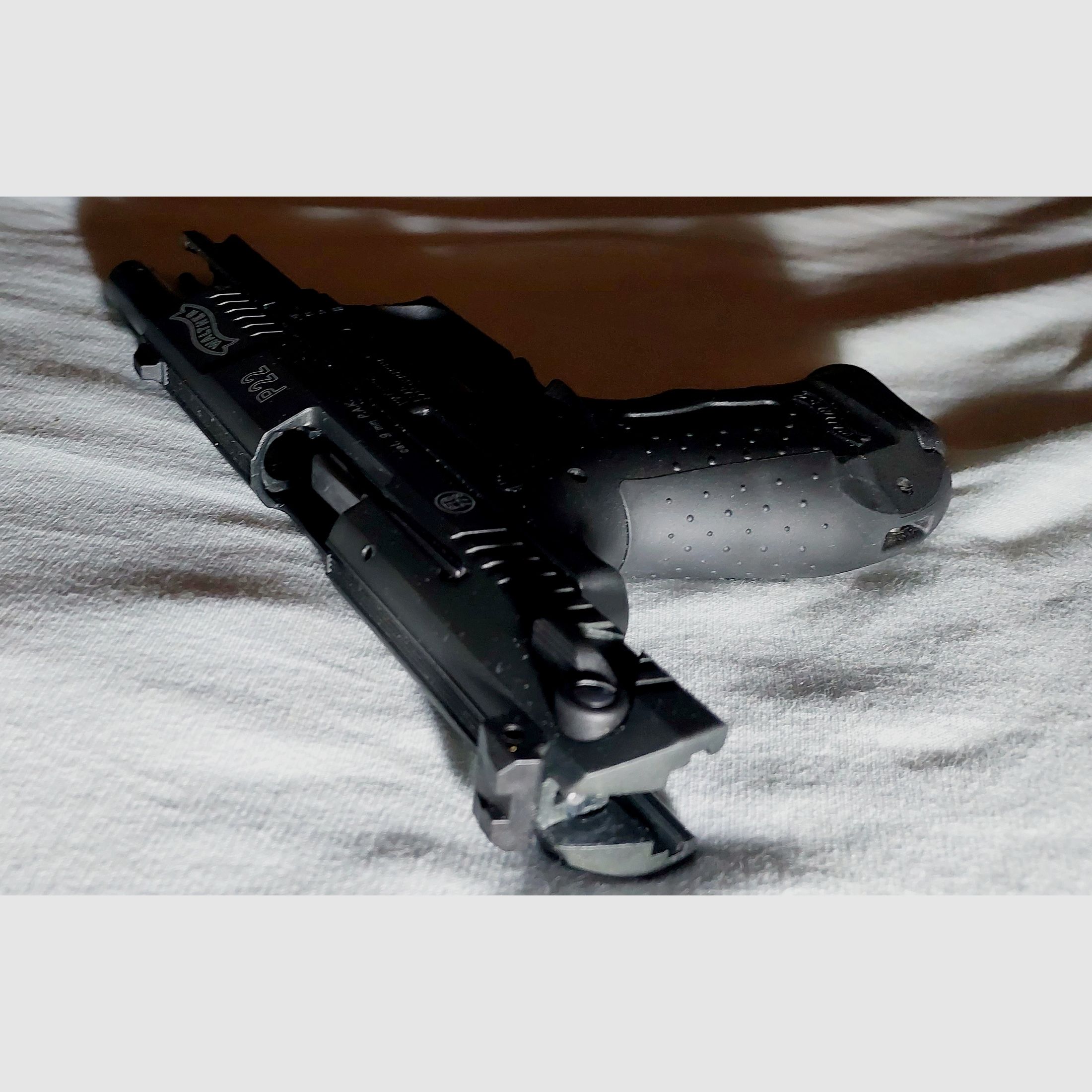 Walther P22 (P 22 Classic) pistola de fogueo 9mm P.A.K. negra (PTB 778)