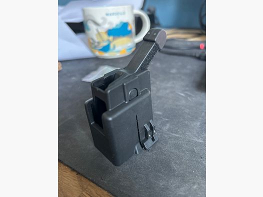 UpLULA COLT SMG cargador y descargador de 9mm