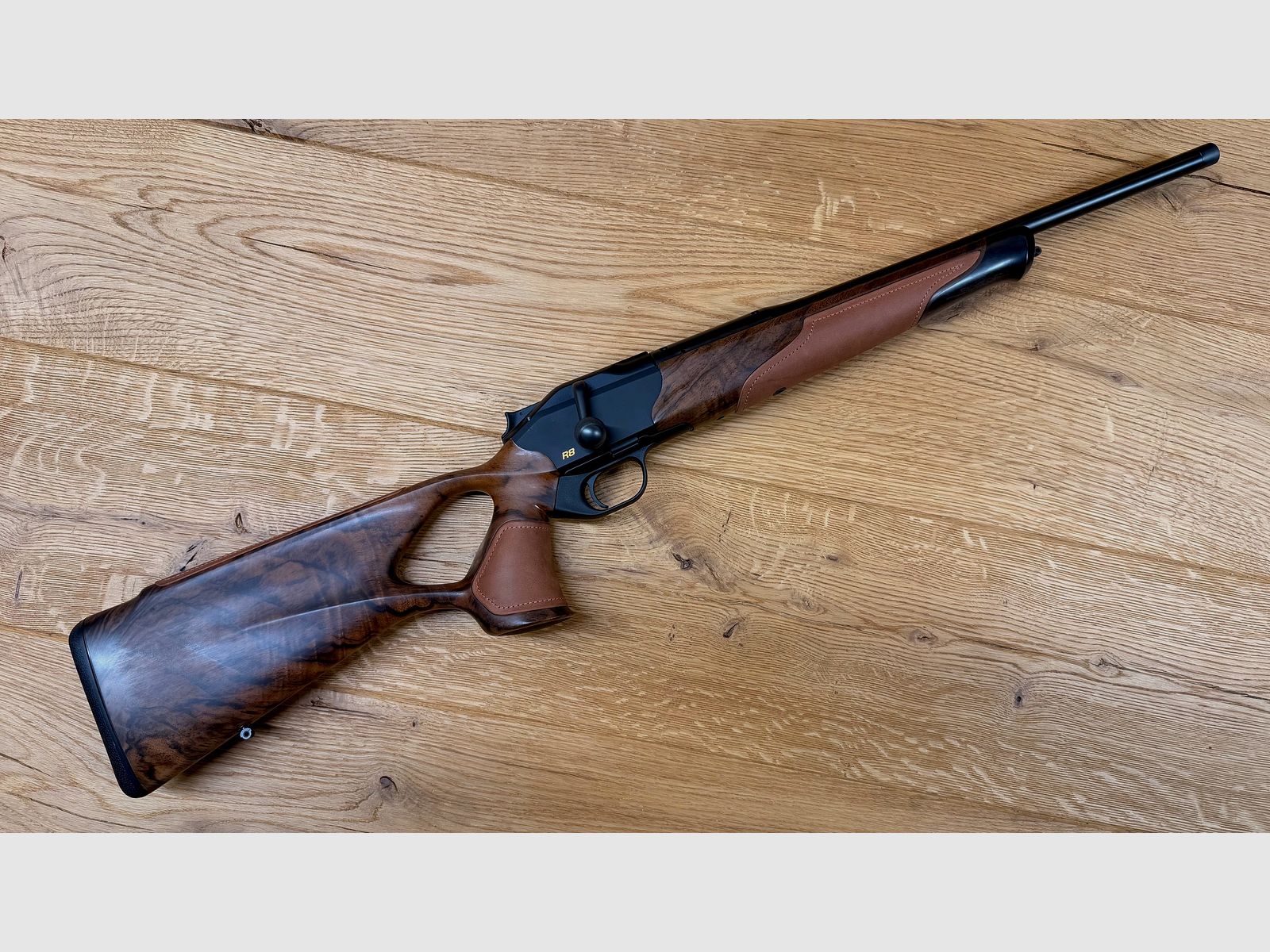 Blaser R8 Success / HK7 Super Finish matt / Chesterfield Leder / Stahlkugel gerändelt / Kaliber & Lauflänge nach Wahl / M15x1 Gewinde / ATEMBERAUBEND, Bild 3 von 11