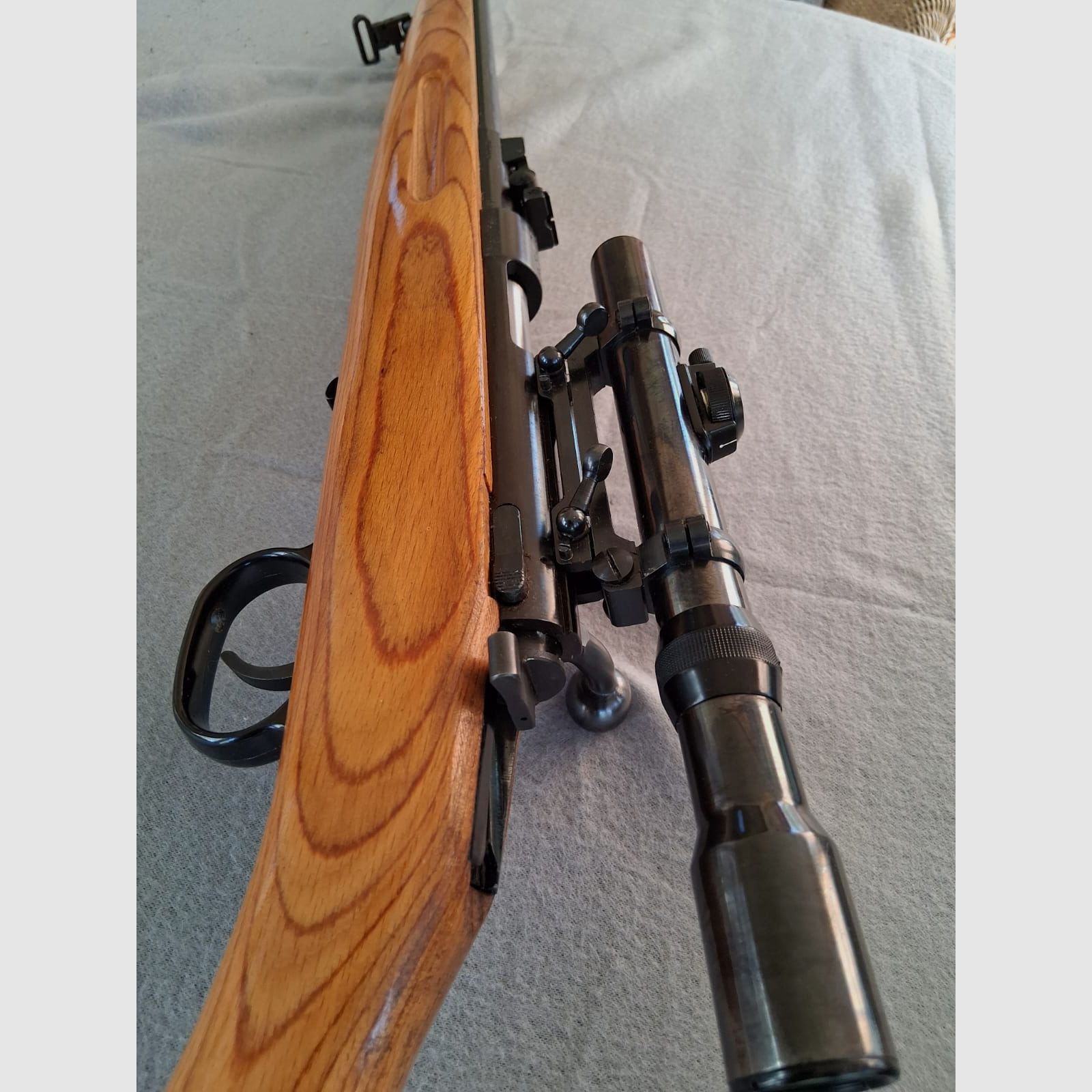 Langwaffe Suhl Repetierbüchse Sport Kal. 22LR mit Zielfernrohr 4x