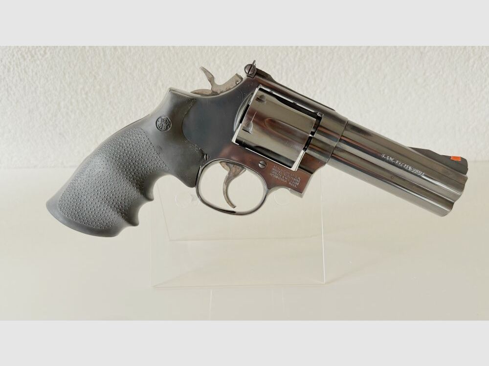 Smith & Wesson 586 - 4 4 Zoll .357Mag