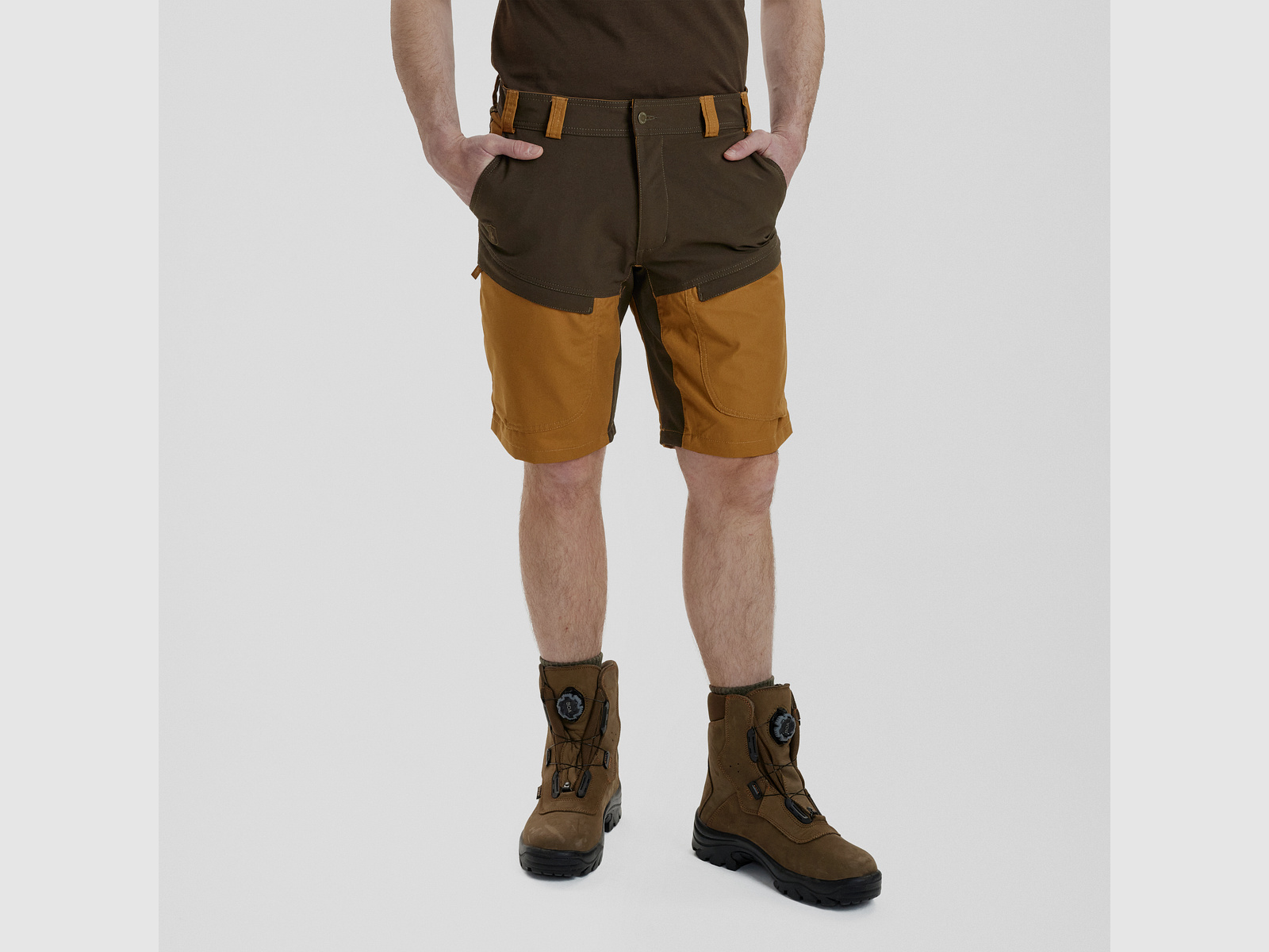 Strike Shorts - Bronze – Kleidergröße Herren: 52