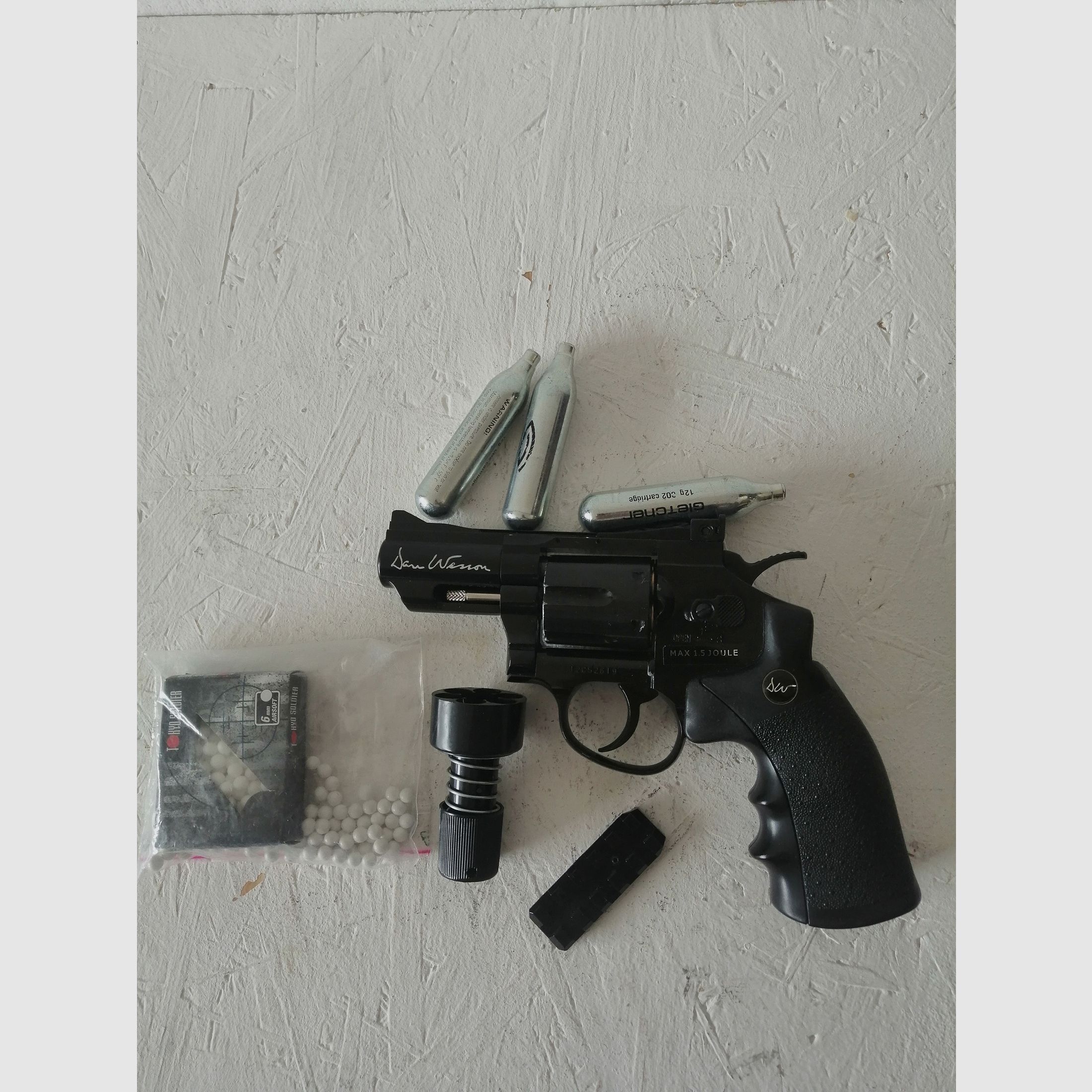 Dan Wesson revolver CO2 2,5 pouces 6mm