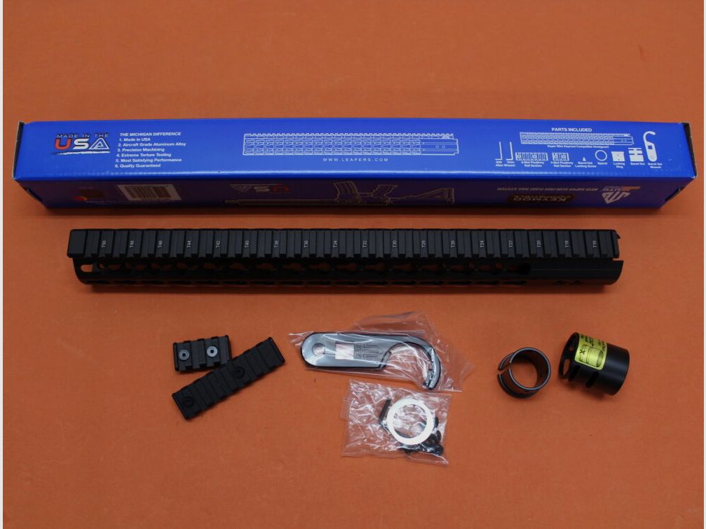 UTG - Leapers AR-15: Handguard/ Sistema KeyMod UTG (MTU019SSK) Free Float Super Slim 15" Lunghezza Fucile Manico