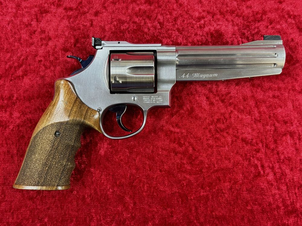 Smith & Wesson 629-5 Custom-Gun-Shop