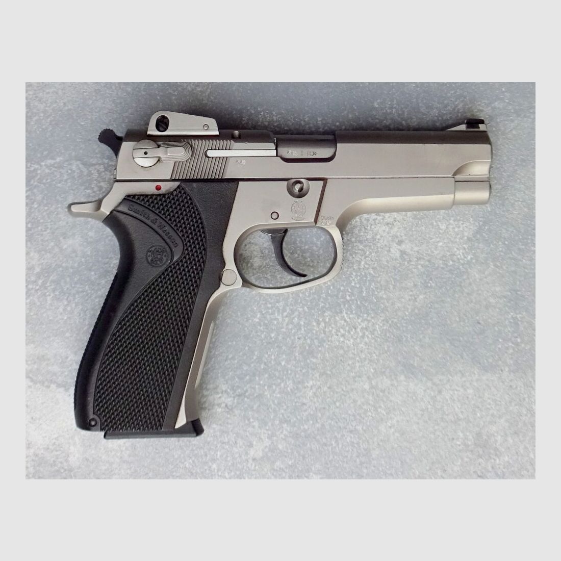 SMITH & WESSON	 Mod. 5906