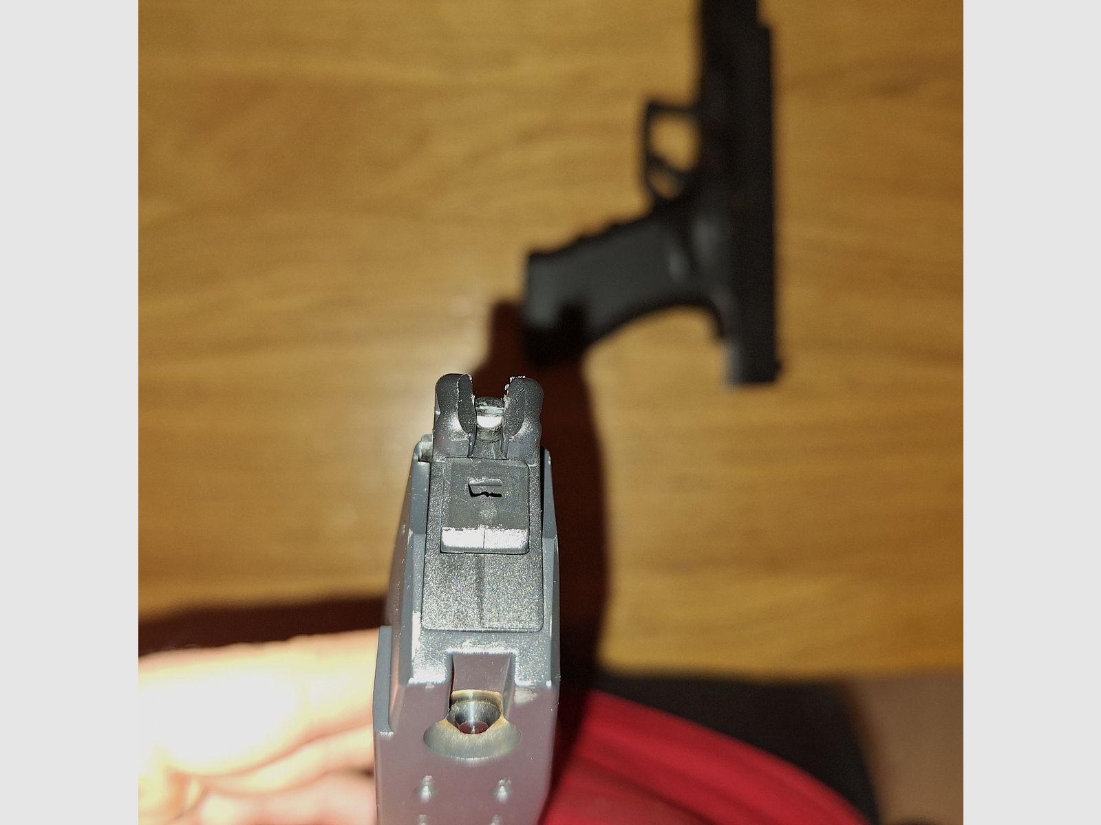 Glock 17 Gen4 Co2 guter Zustand 4,5 mm Stahl-BB mit Blowback