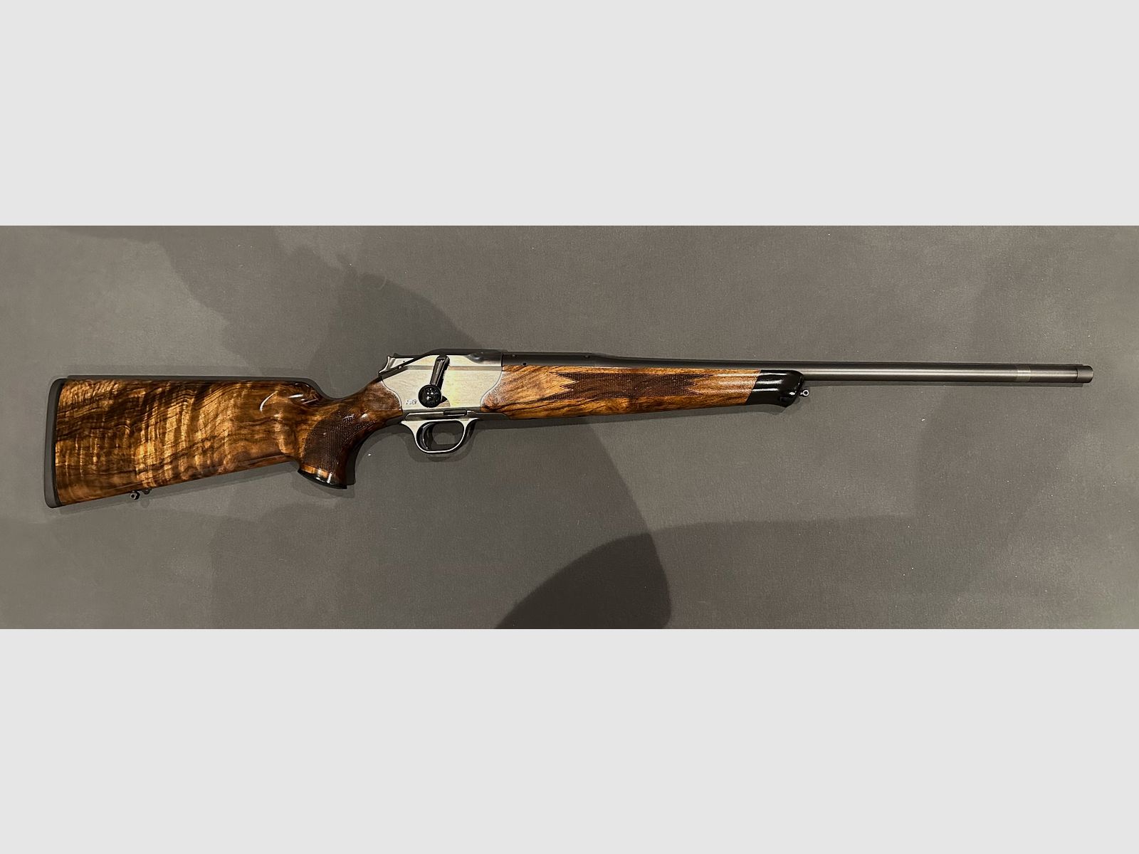 Custom Blaser R8 Ruthenium 