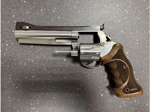Smith & Wesson S&W 686-4 HCG Holden Custom Guns