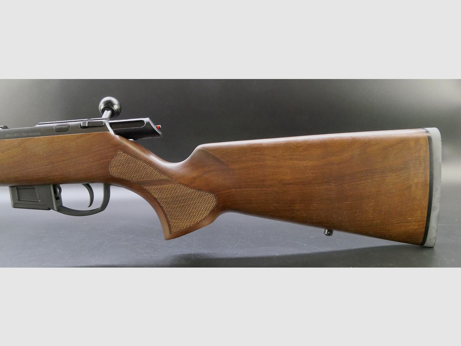 J.G. Anschütz 1761 D HB G-20 Nuss Classic Schaft .22 lr 457 mm LL KK-Repetierbüchse