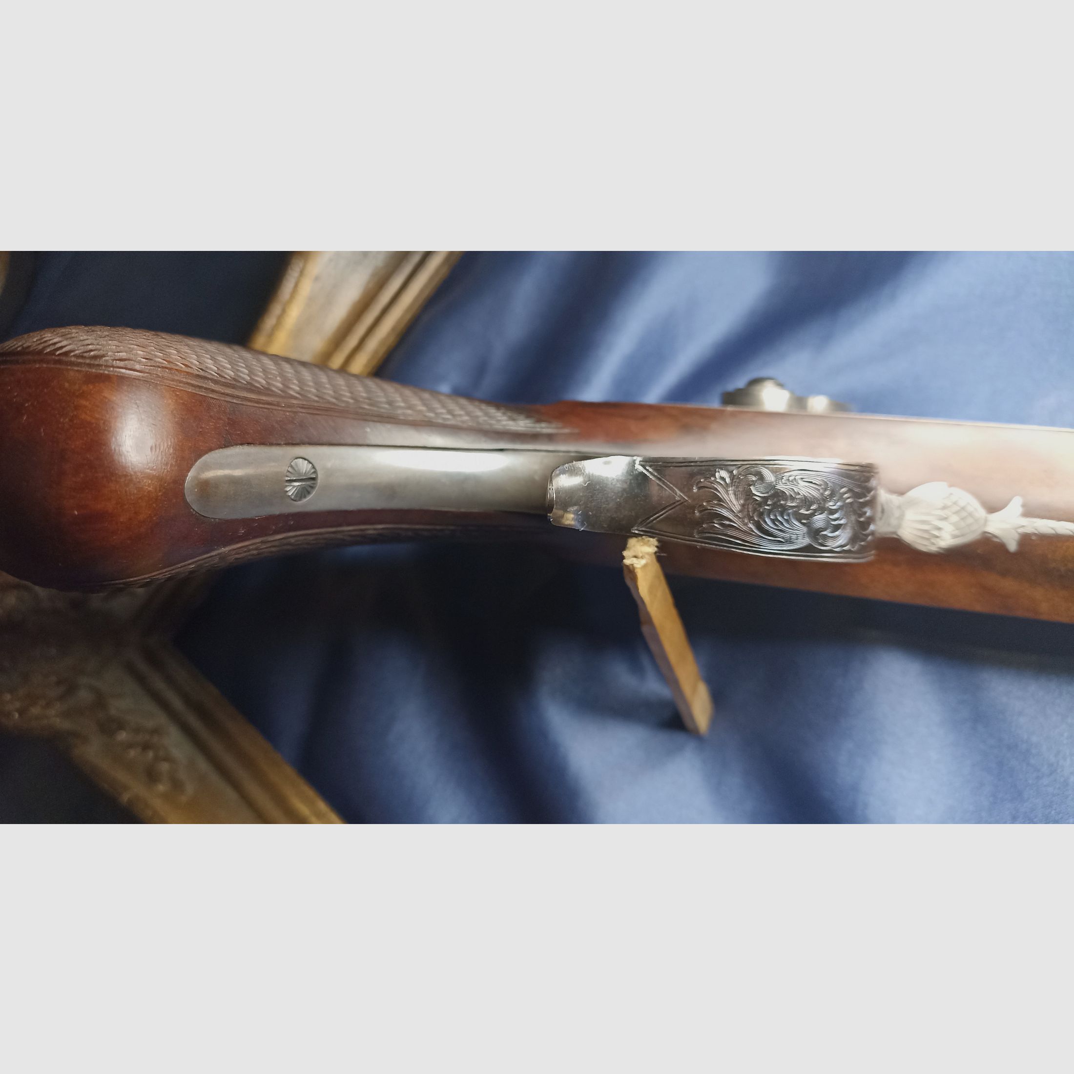 Pistolet perkusyjny Hege Überlingen kal. 33 Siber w Lozannie Złoto